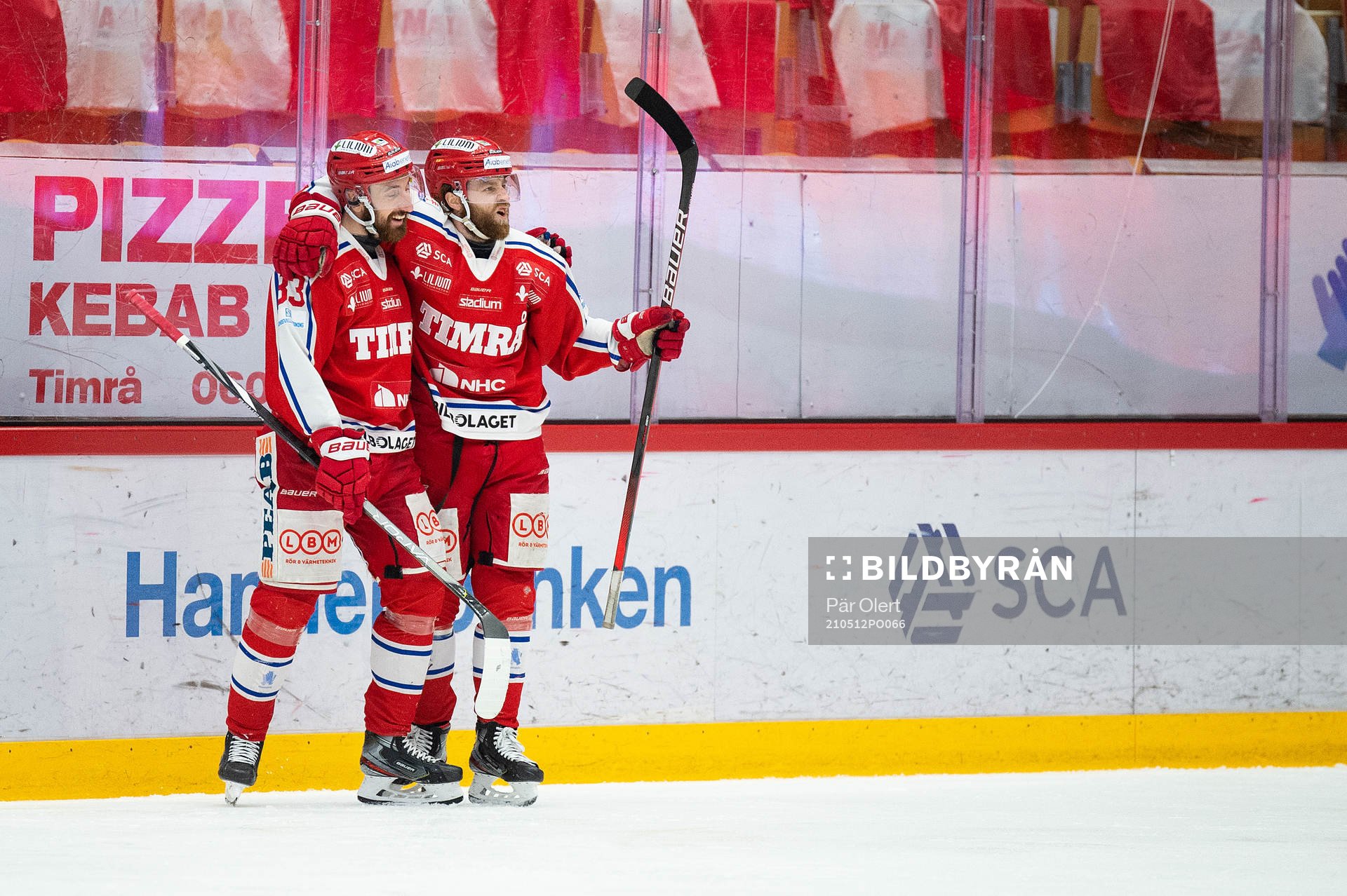 Timrås Albin Lundin och Albin Carlson jublar
