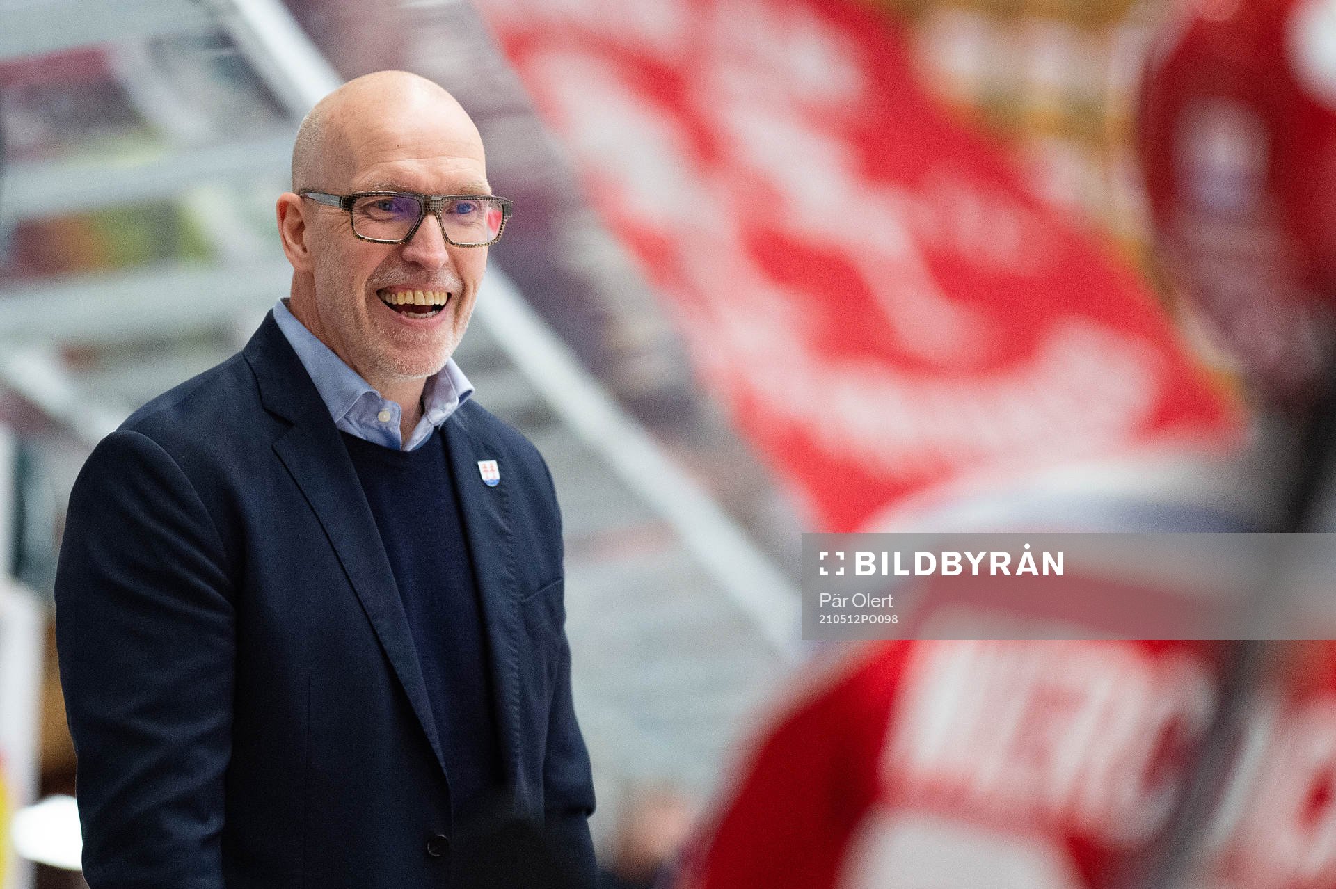 Timrås tränare Fredrik Andersson jublar