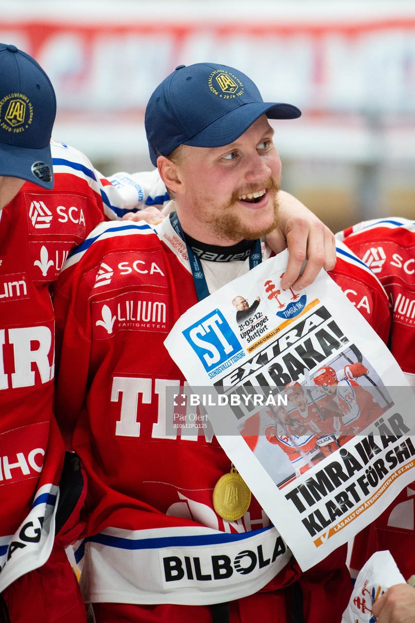 Timrås Jens Lööke jublar