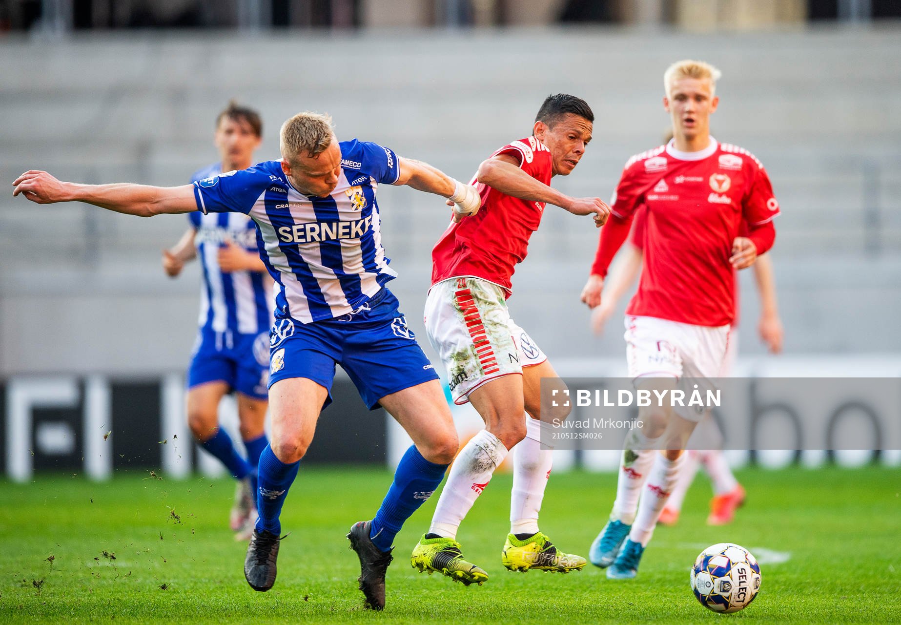 Kalmars Romario Pereira Sipiao och IFK Göteborgs Kolbeinn