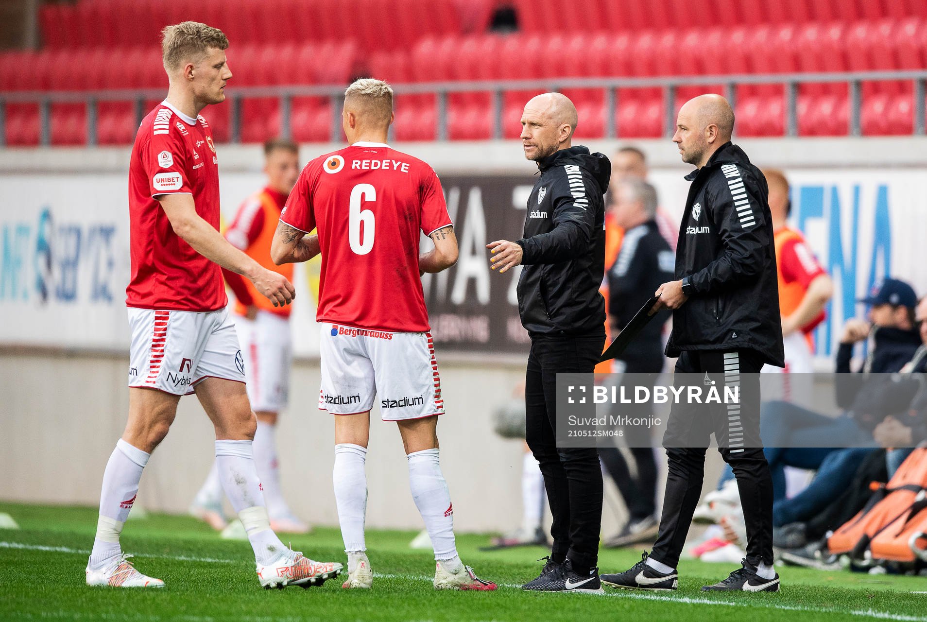 Kalmars tränare Henrik Rydström och assisterande tränare