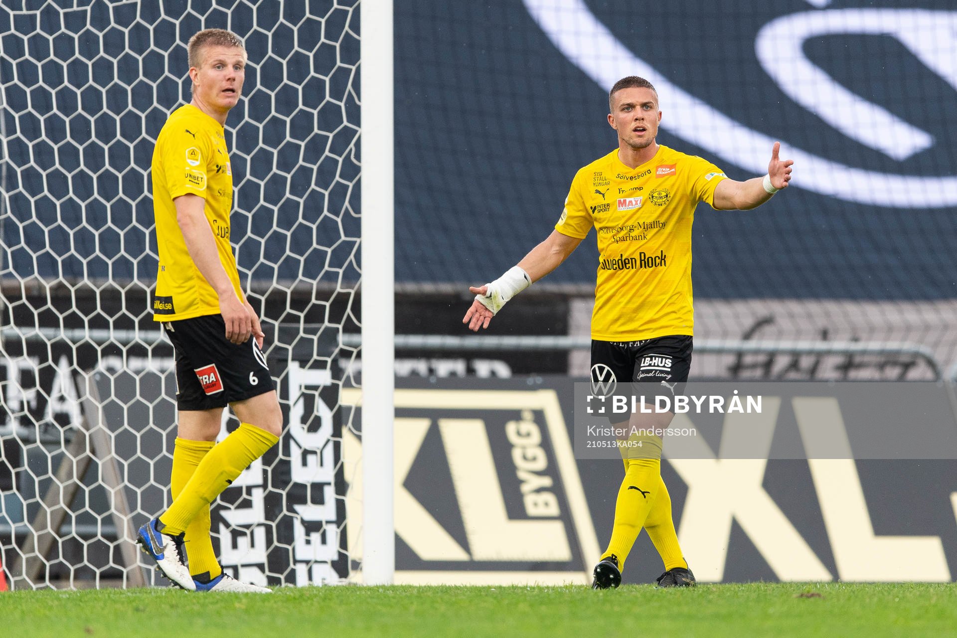 Mjällbys Eric Björkander och Ivan Kricak