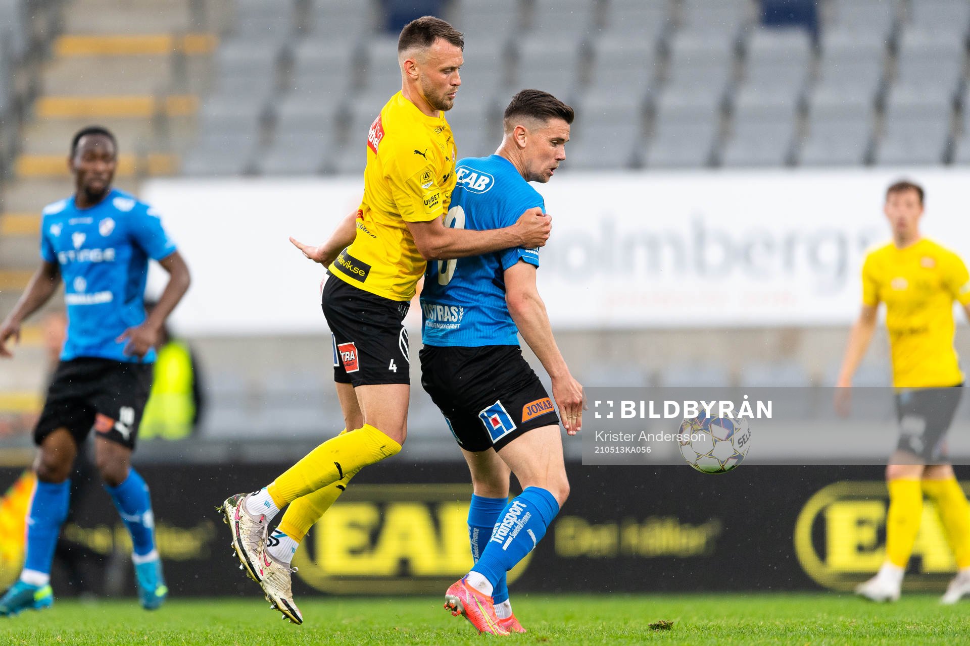 Mjällbys Max Watson och Halmstads Markus Antonsson