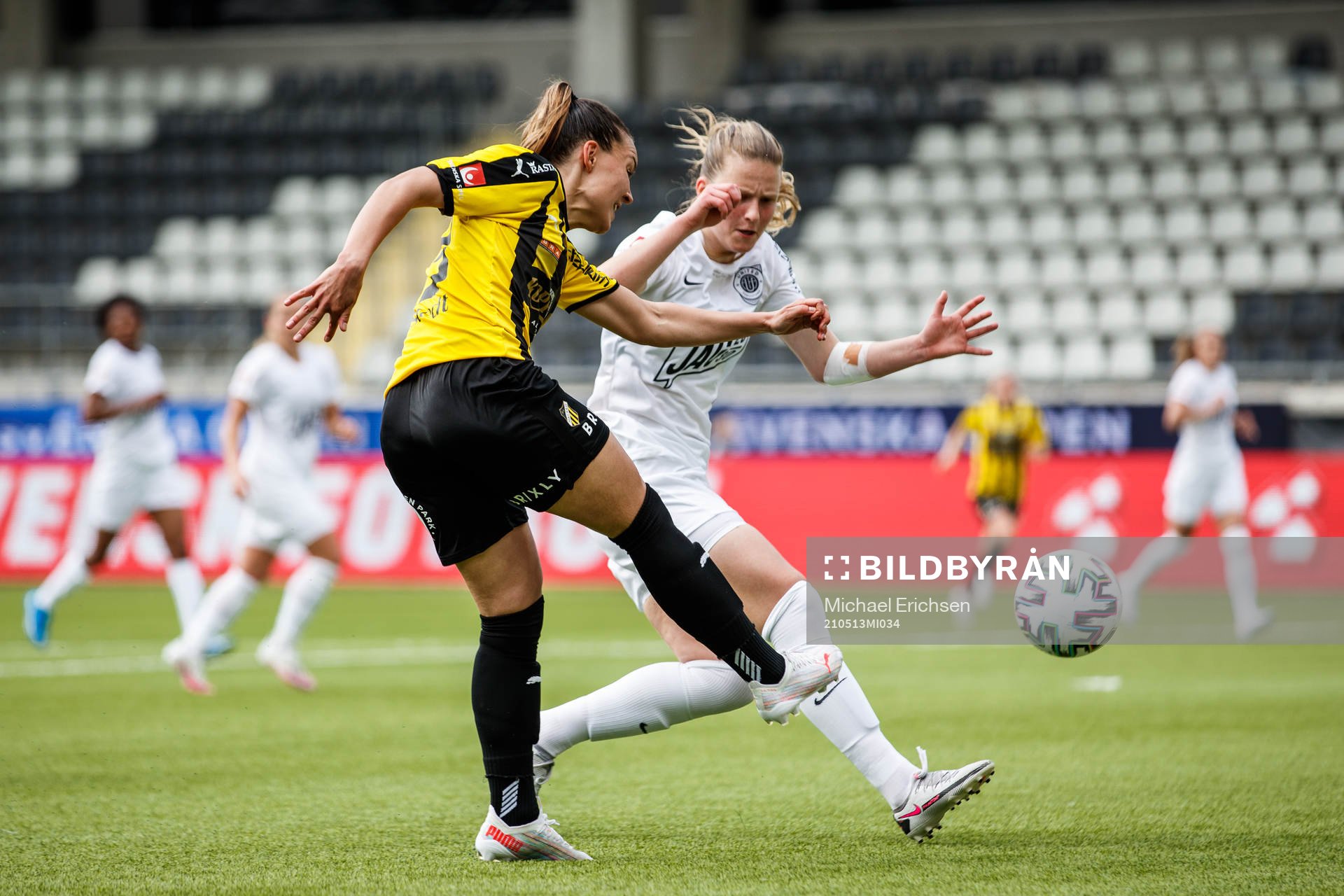 Häckens Johanna Rytting Kaneryd och Eskilstunas Elise