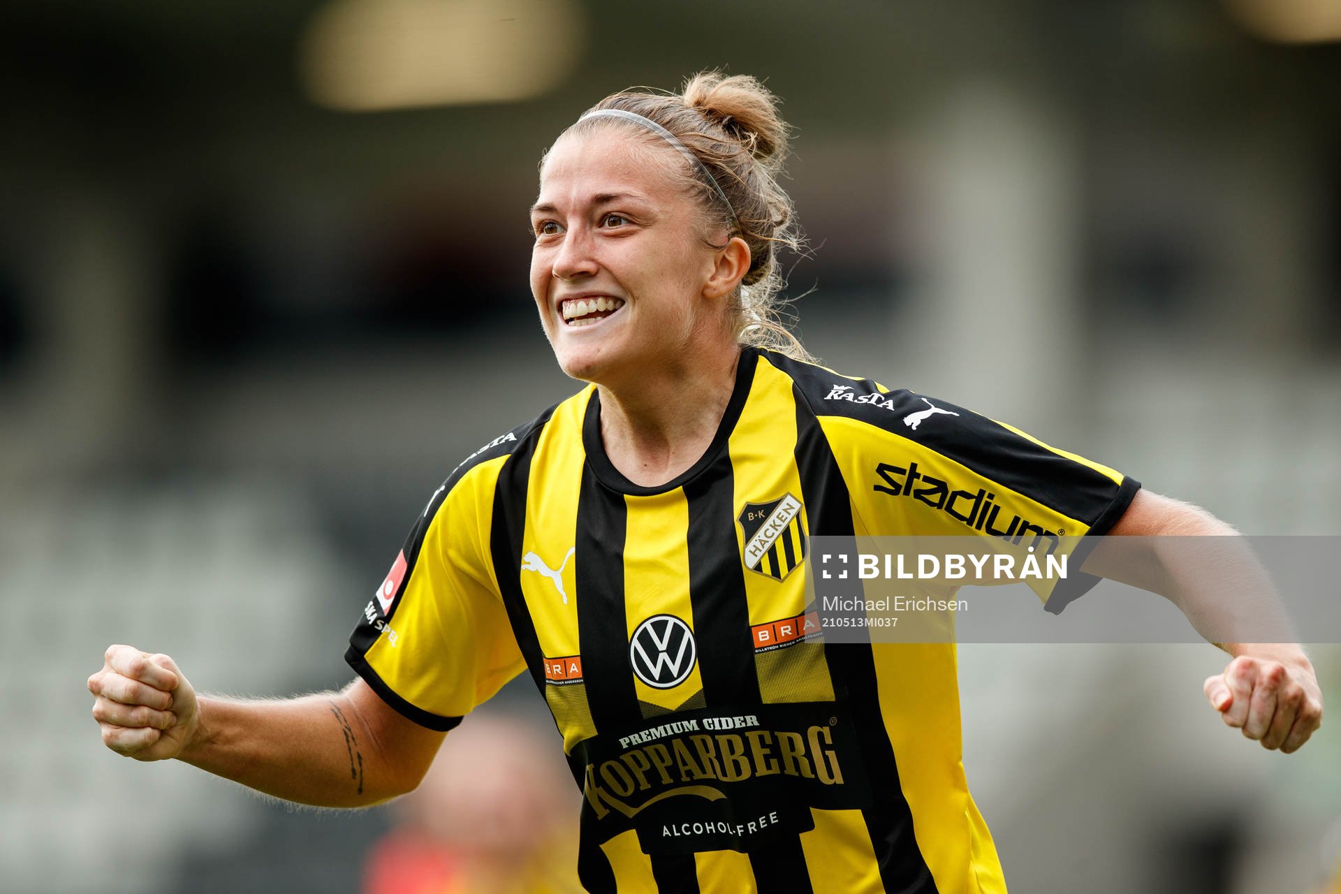 Häckens Filippa Angeldahl jublar
