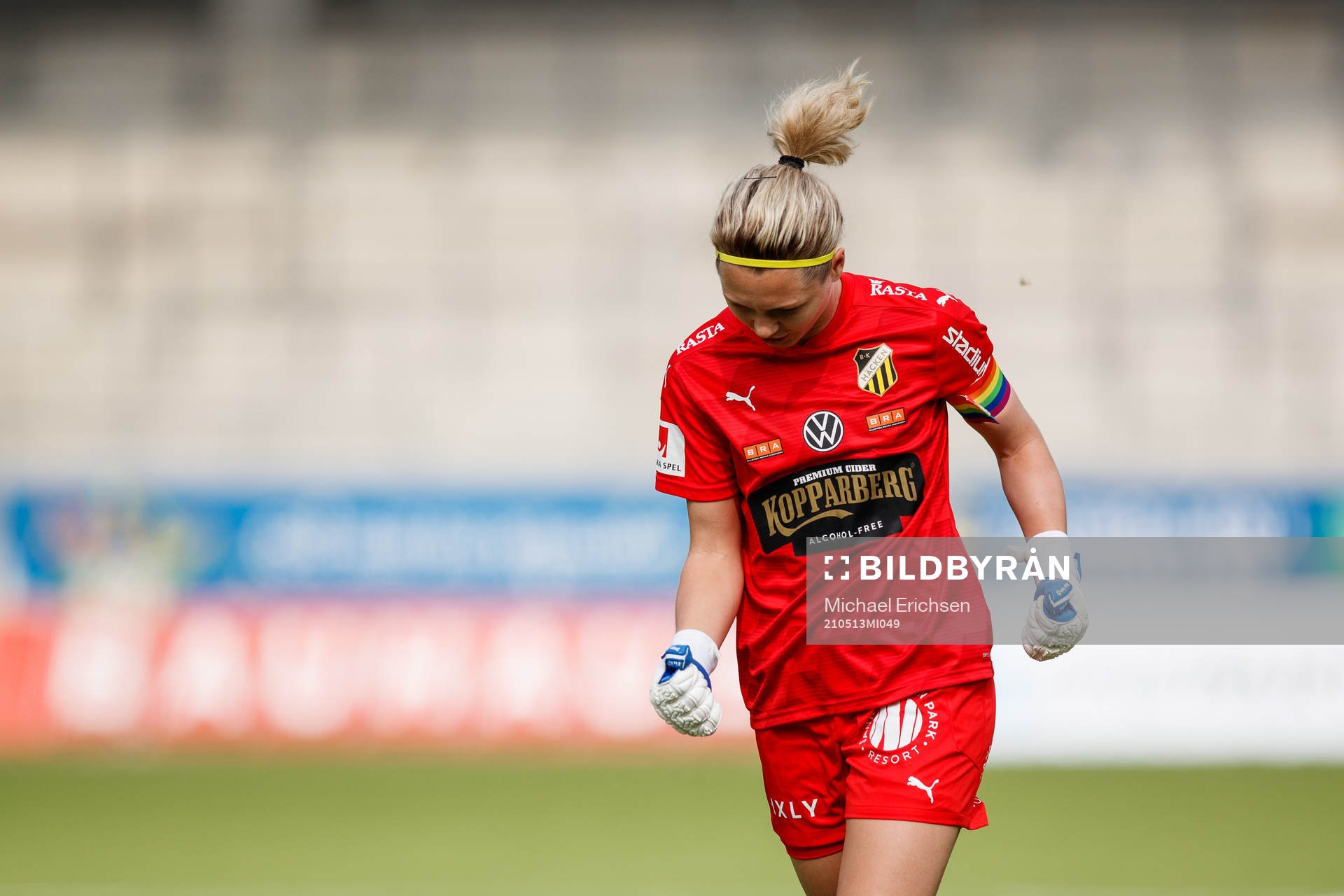 Häckens målvakt Jennifer Falk jublar