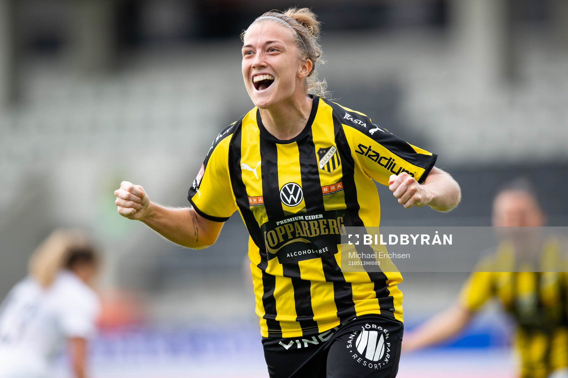 Häckens Filippa Angeldahl jublar