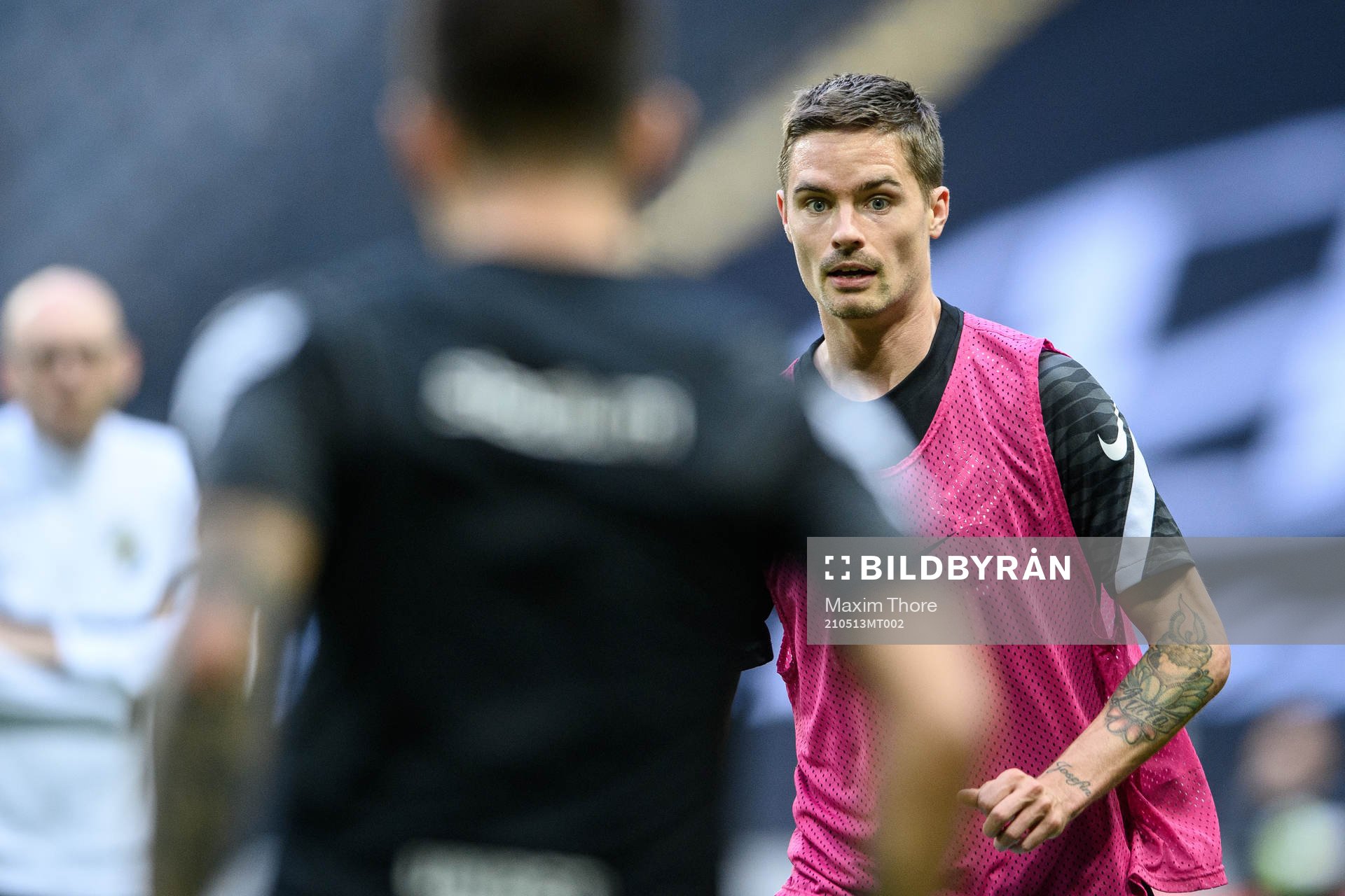 s Mikael Lustig