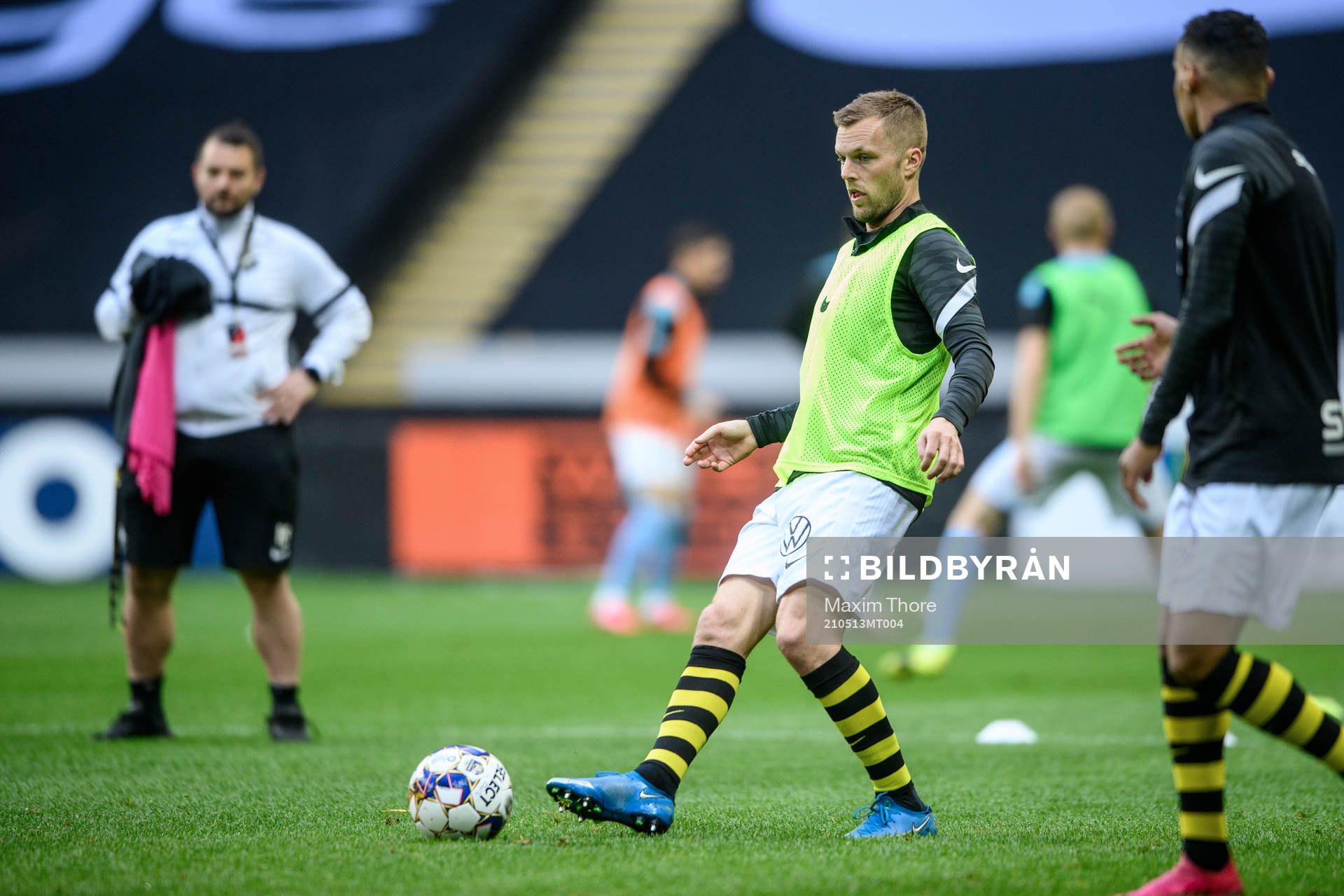 s Sebastian Larsson