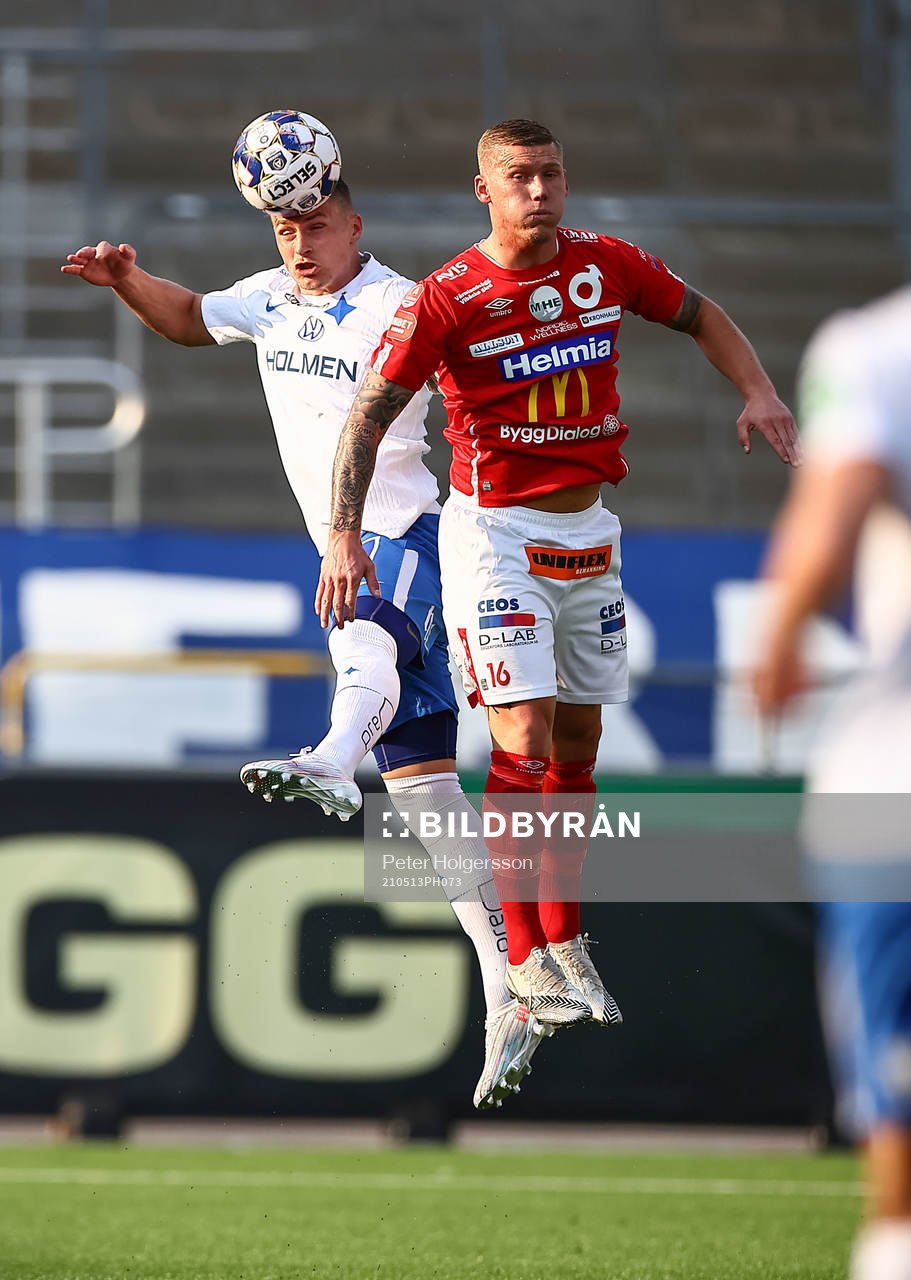 IFK Norrköpings Marco Lund Nielsen och Degerfors Victor