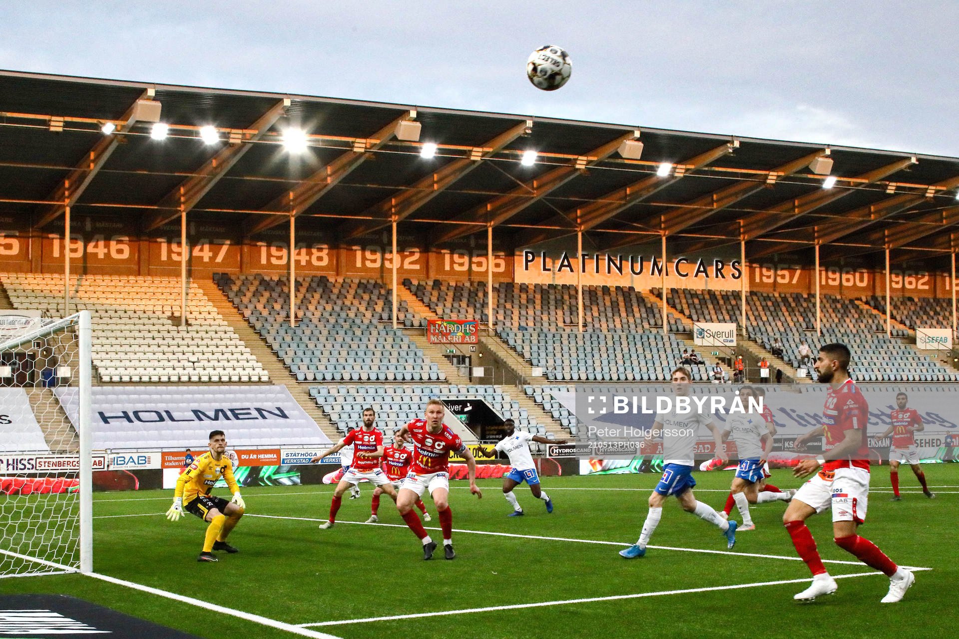 Spel framför Degerfors mål