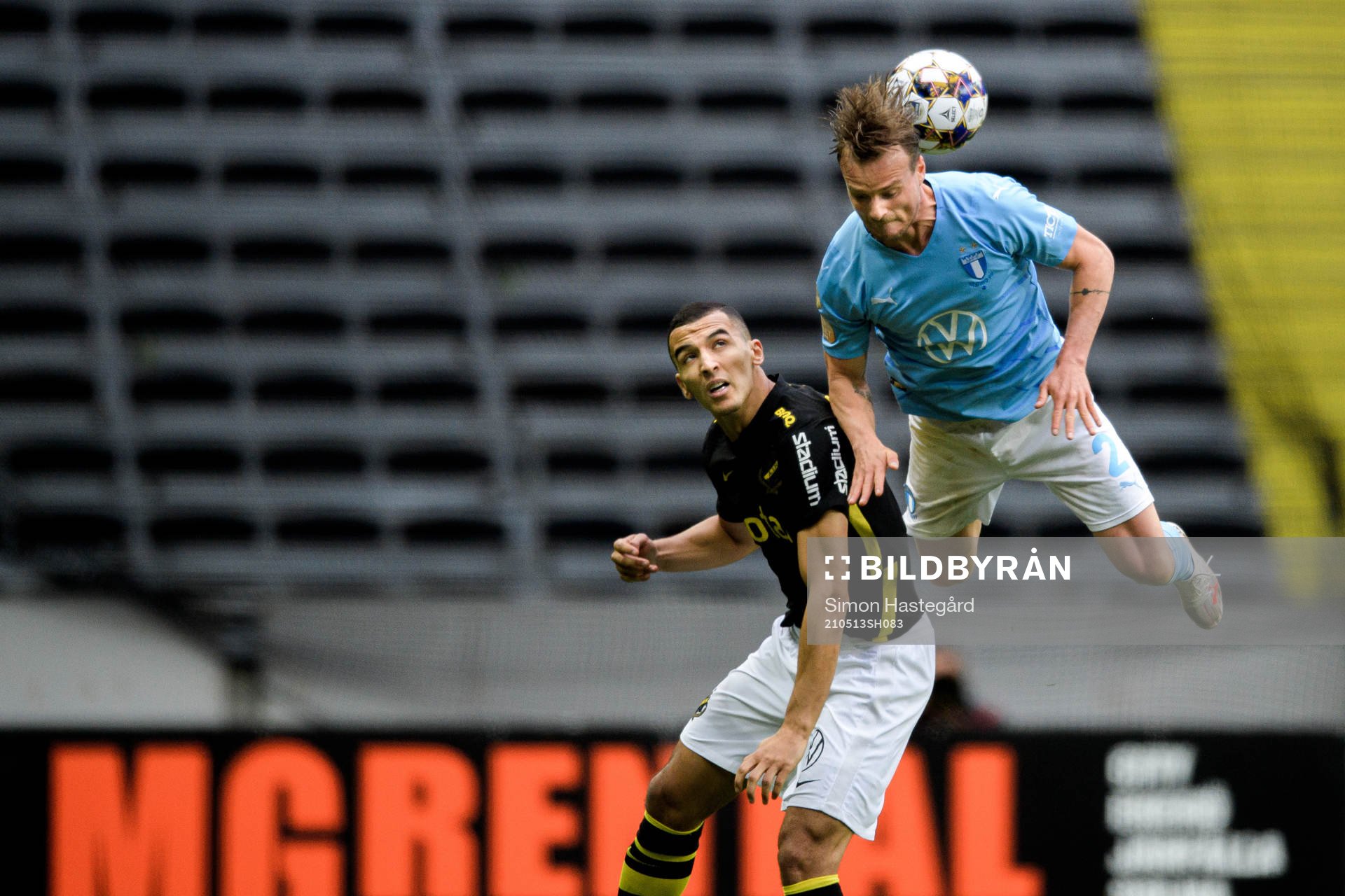 s Nabil Bahoui och Malmö FFs Eric Larsson