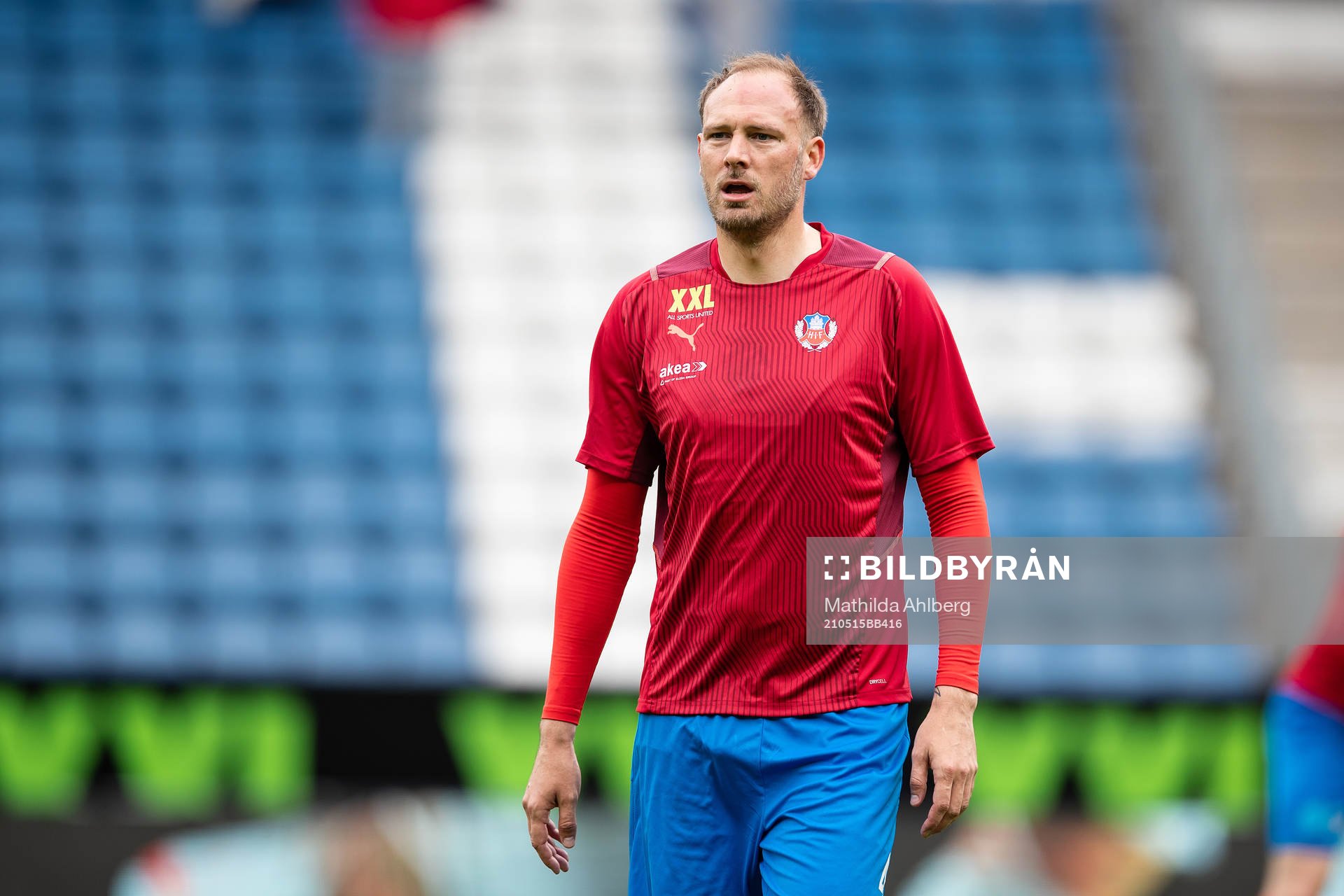 Helsingborgs Andreas Granqvist värmer upp