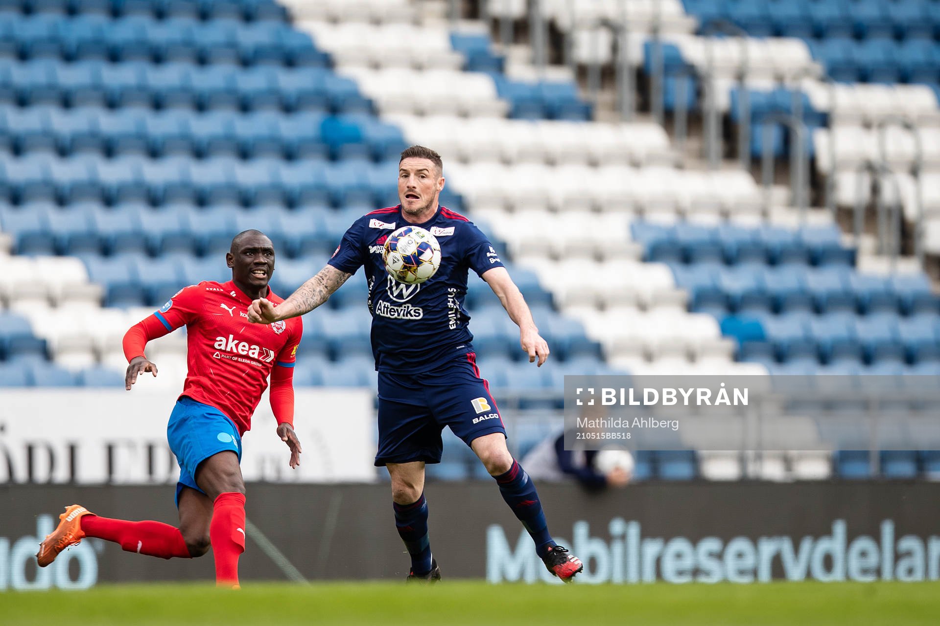 Helsingborgs Ravy Tsouka-Dozi och Östers James Keene