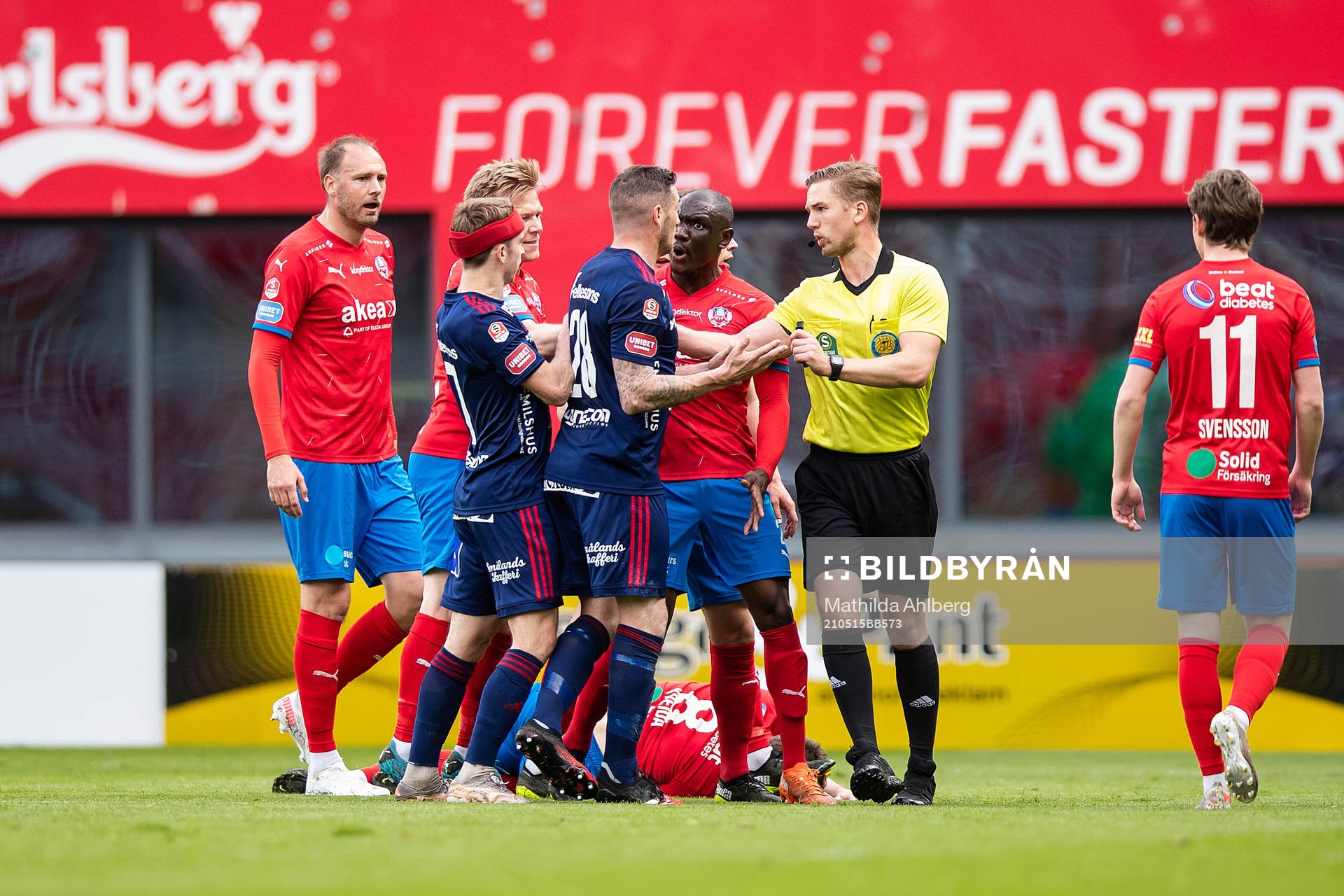 Helsingborgs Ravy Tsouka-Dozi och Östers James Keene