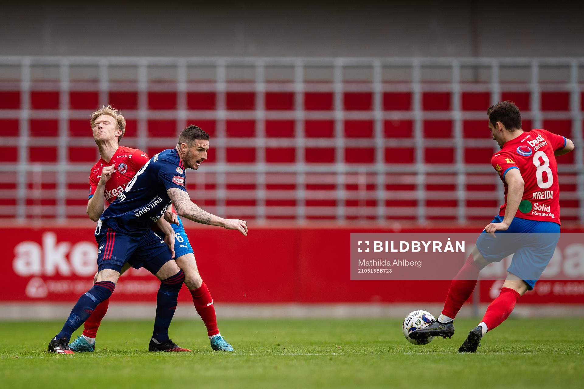Helsingborgs Andreas Landgren och Östers James Keene