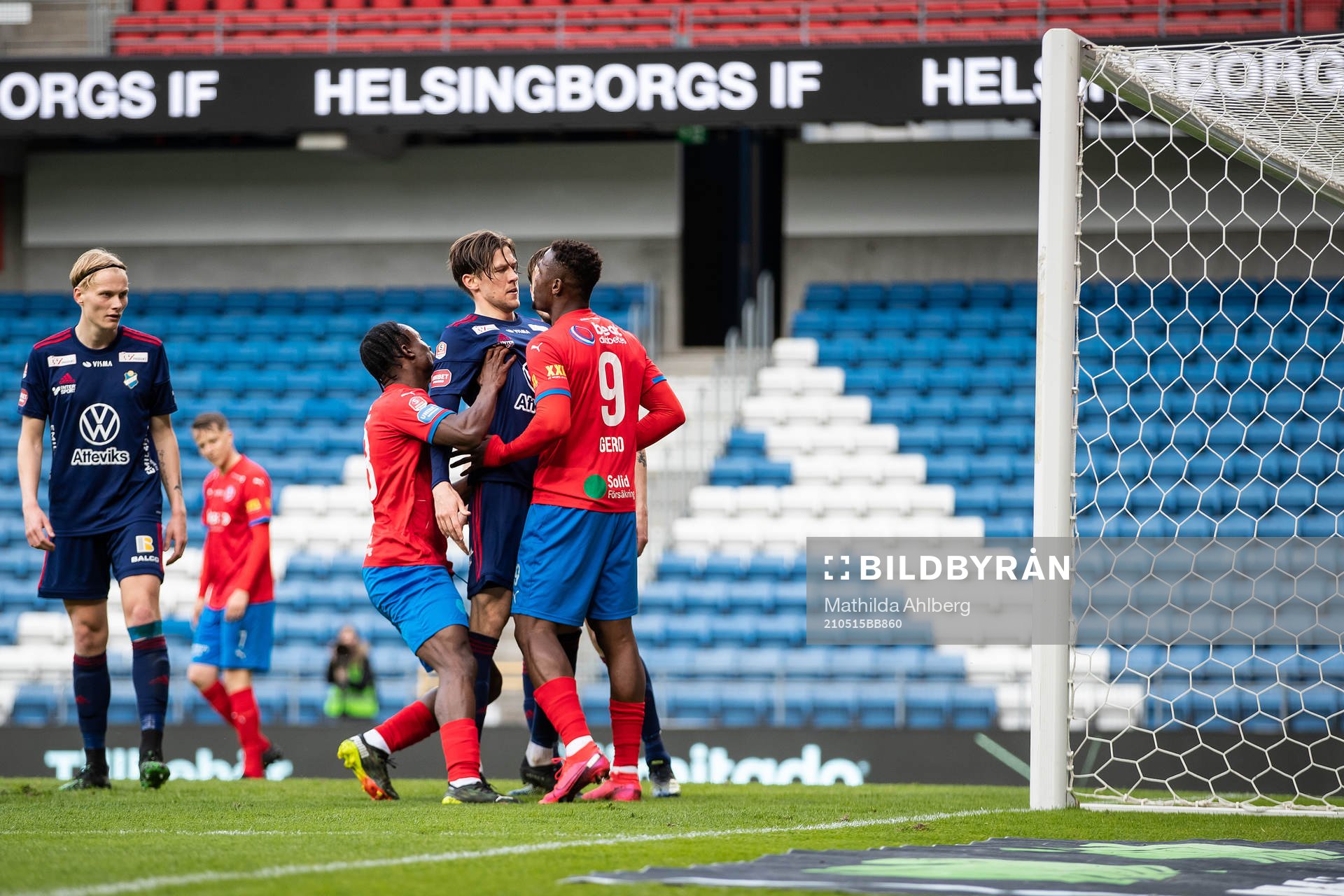 Helsingborgs Alhaji Gero och Östers Oliver Silverholt