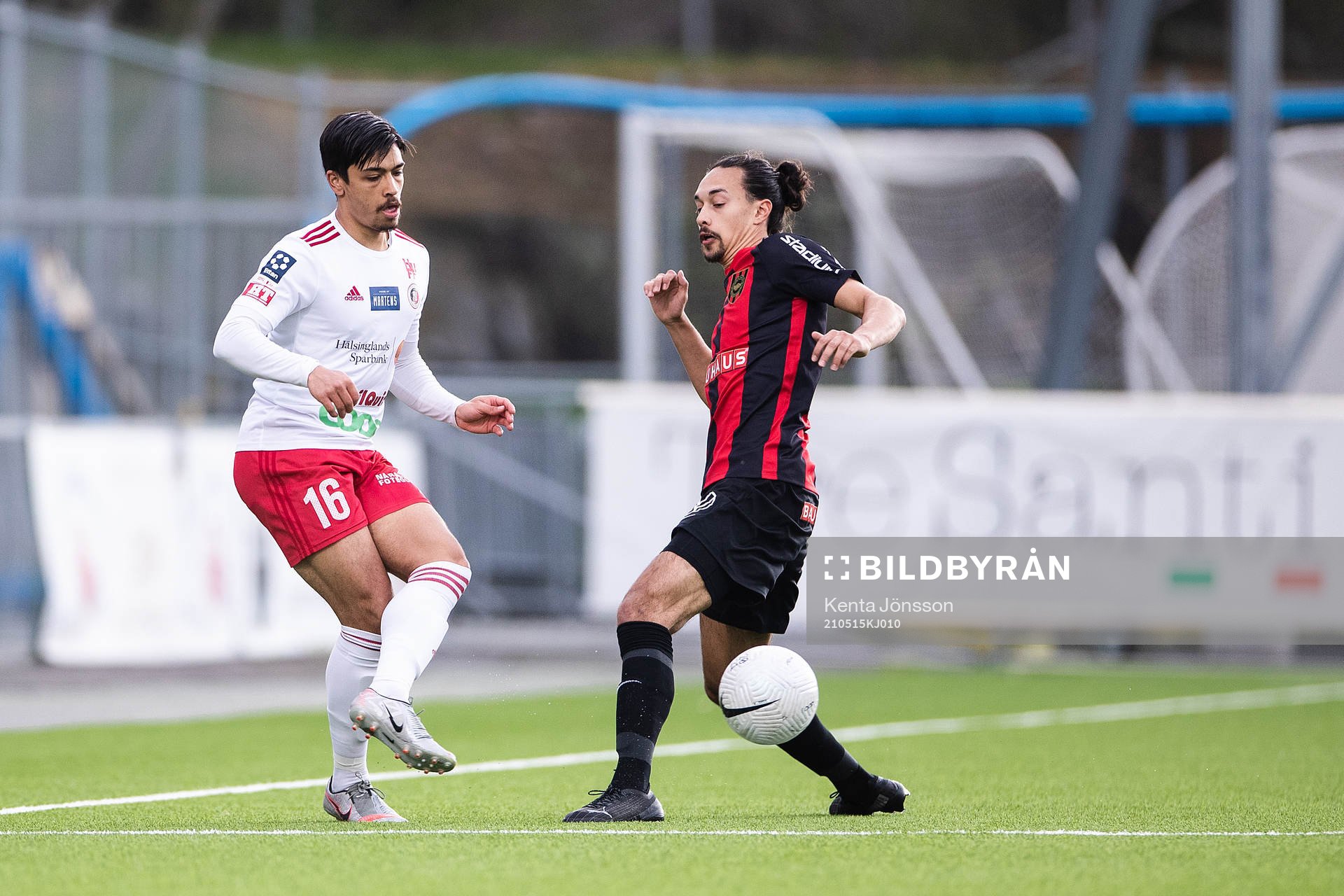 Hudiksvalls Lukas Bergqvist och Brommapojkarnas Monir