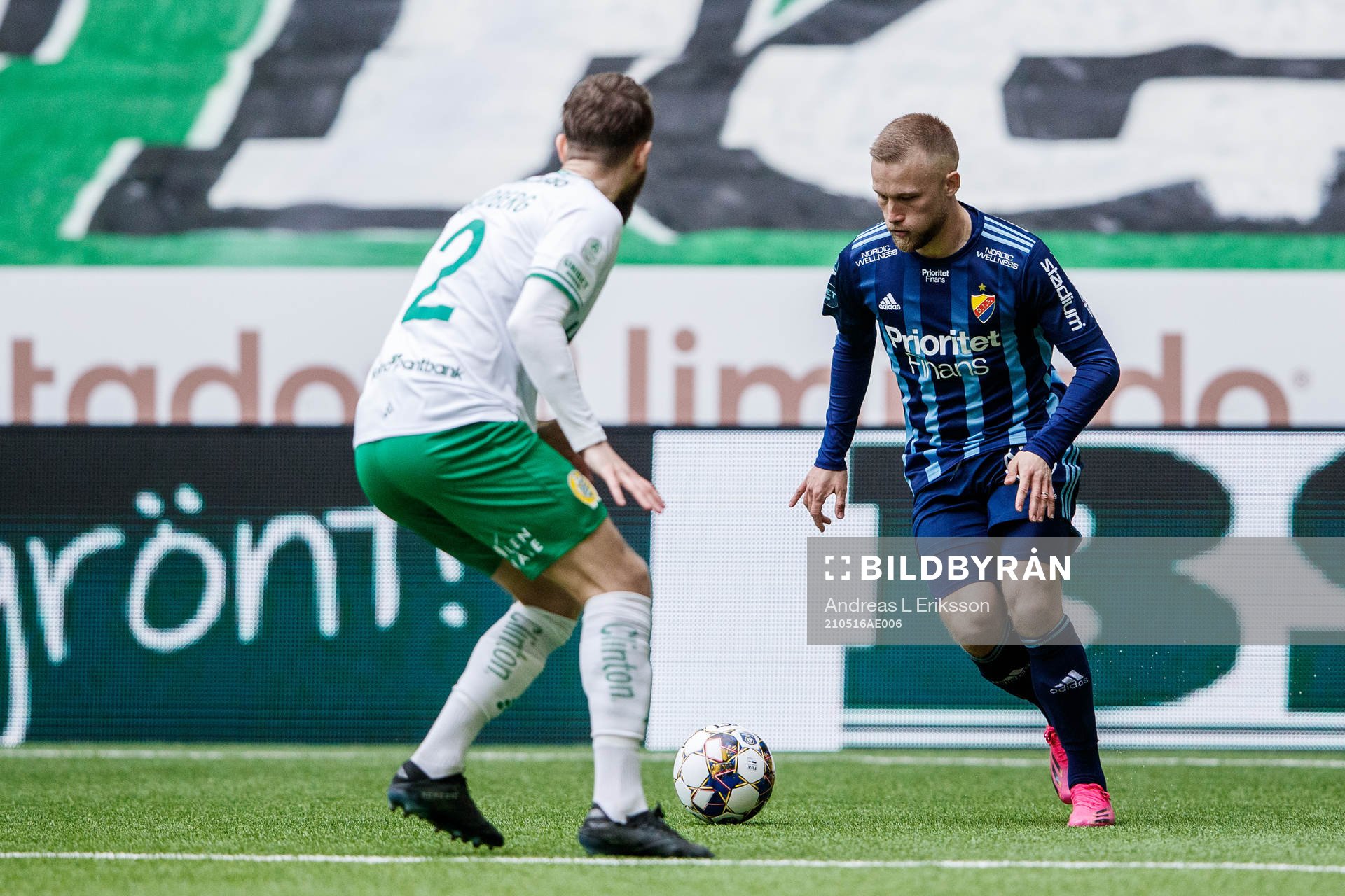 Hammarbys Simon Sandberg och Djurgårdens Nicklas Bärkroth