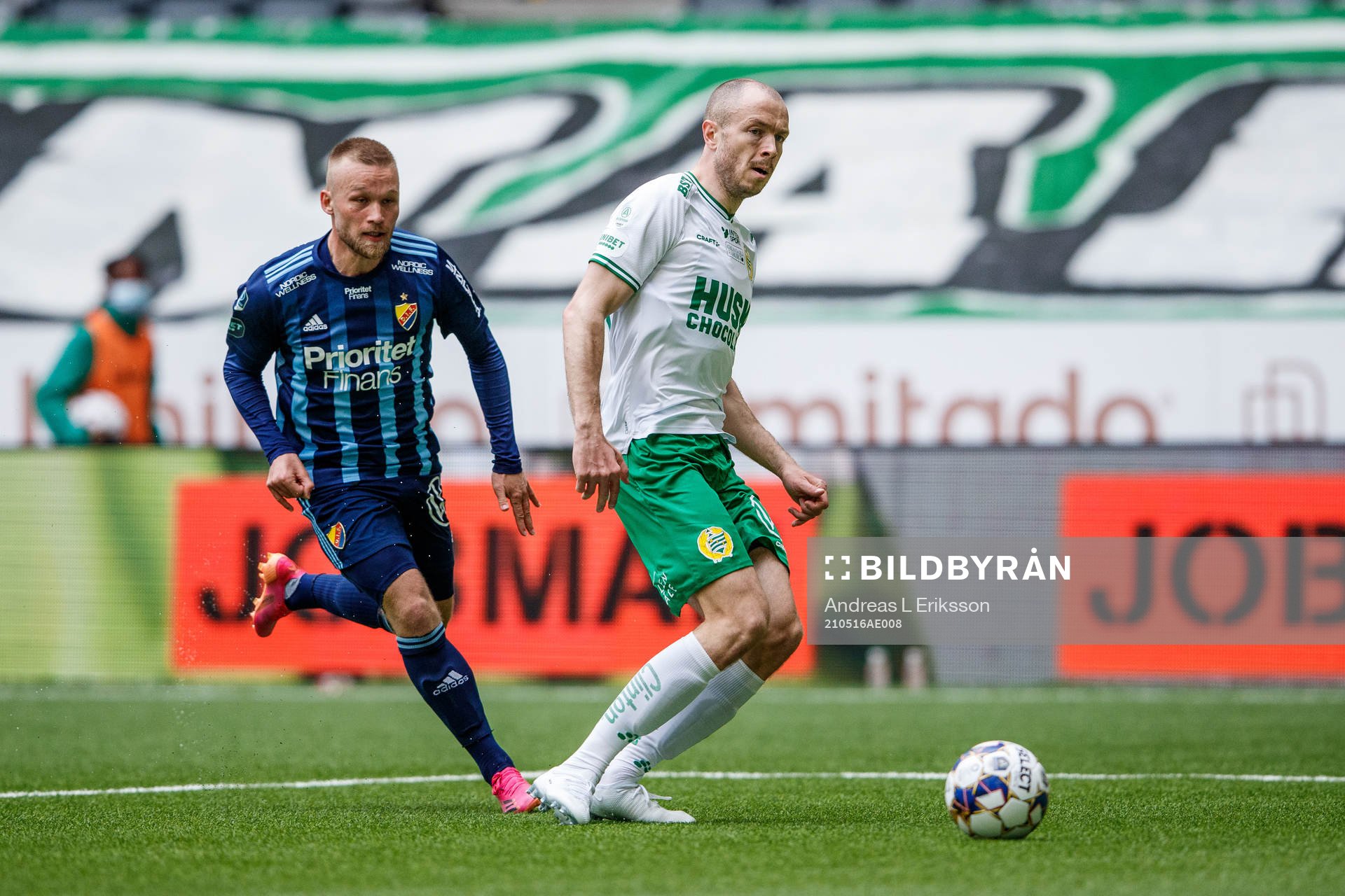 Djurgårdens Nicklas Bärkroth och Hammarbys Jon Gudni