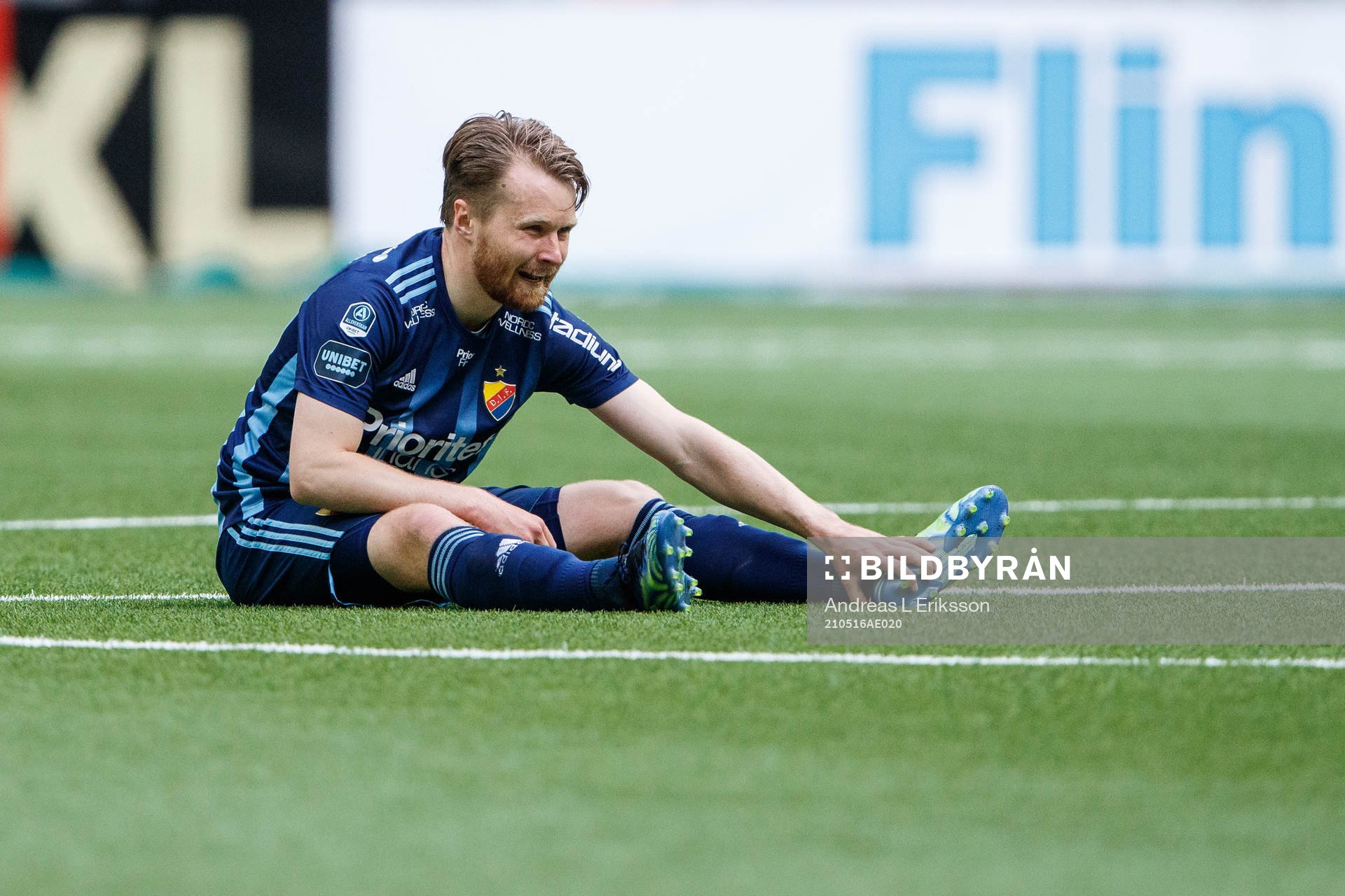 Djurgårdens Jacob Une Larsson har ont