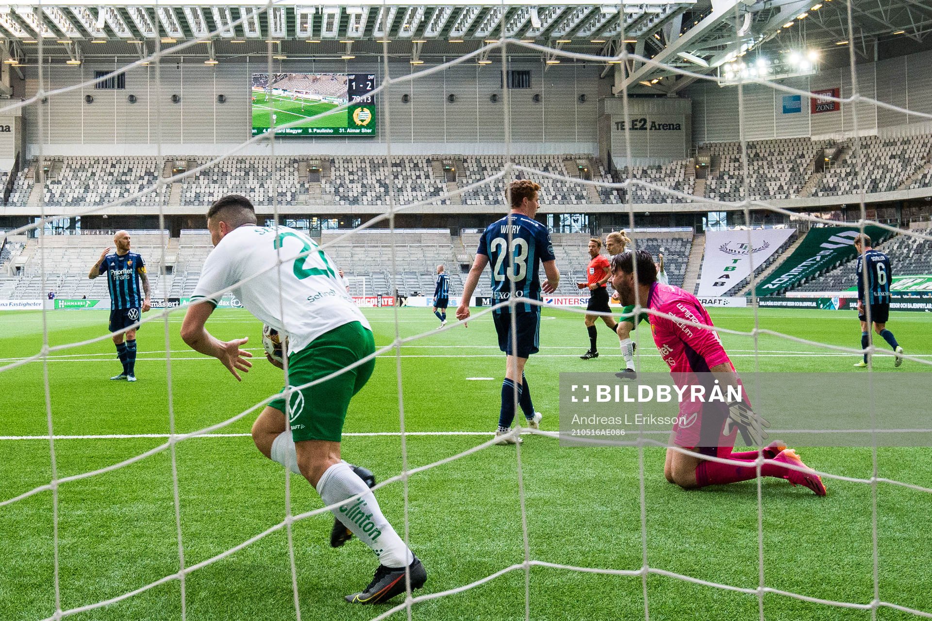Hammarbys Astrit Selmani kvitterar för Hammarby till 2-2