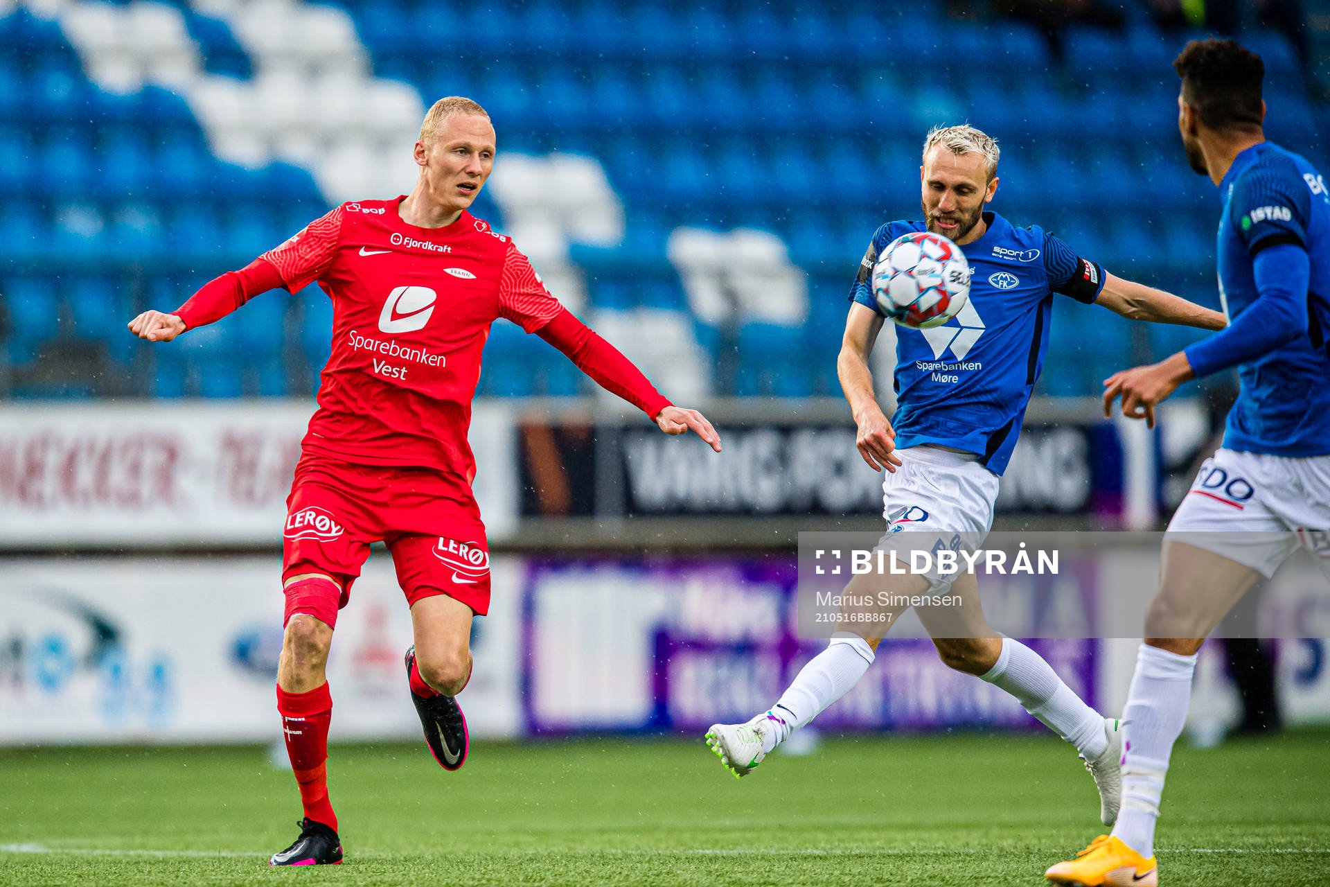 Kristoffer Ramos Barmen of Brann and Magnus Wolff Eikrem of