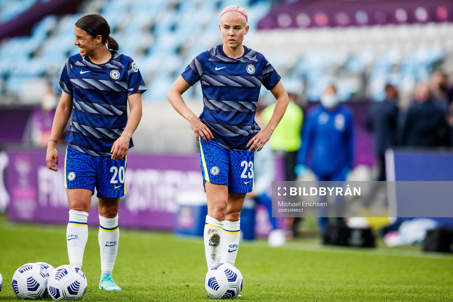 Samantha Kerr and Pernille Harder of Chelsea