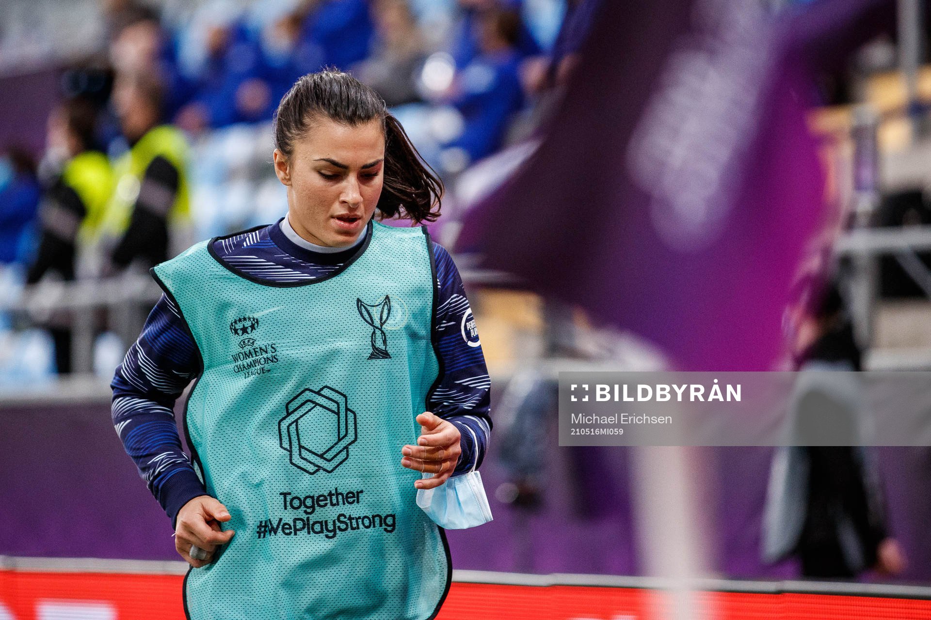 goalkeeper Zecira Musovic of Chelsea warming up