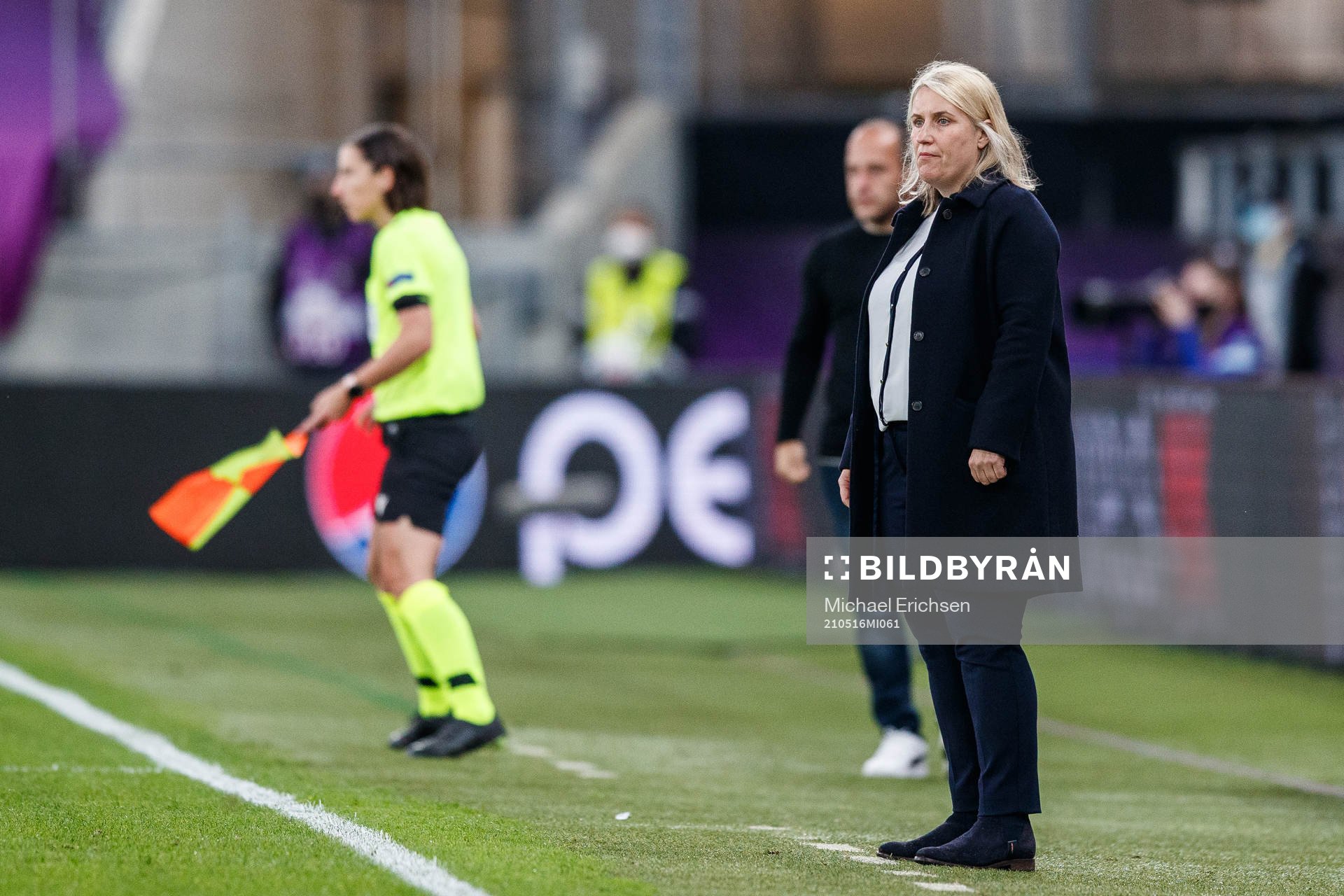 coach Emma Hayes of Chelsea