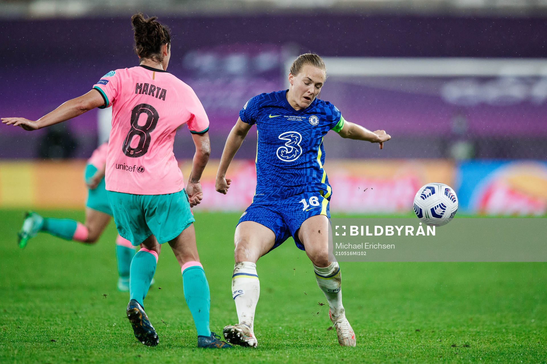 Marta Torrejon of Barcelona and Magdalena Eriksson of
