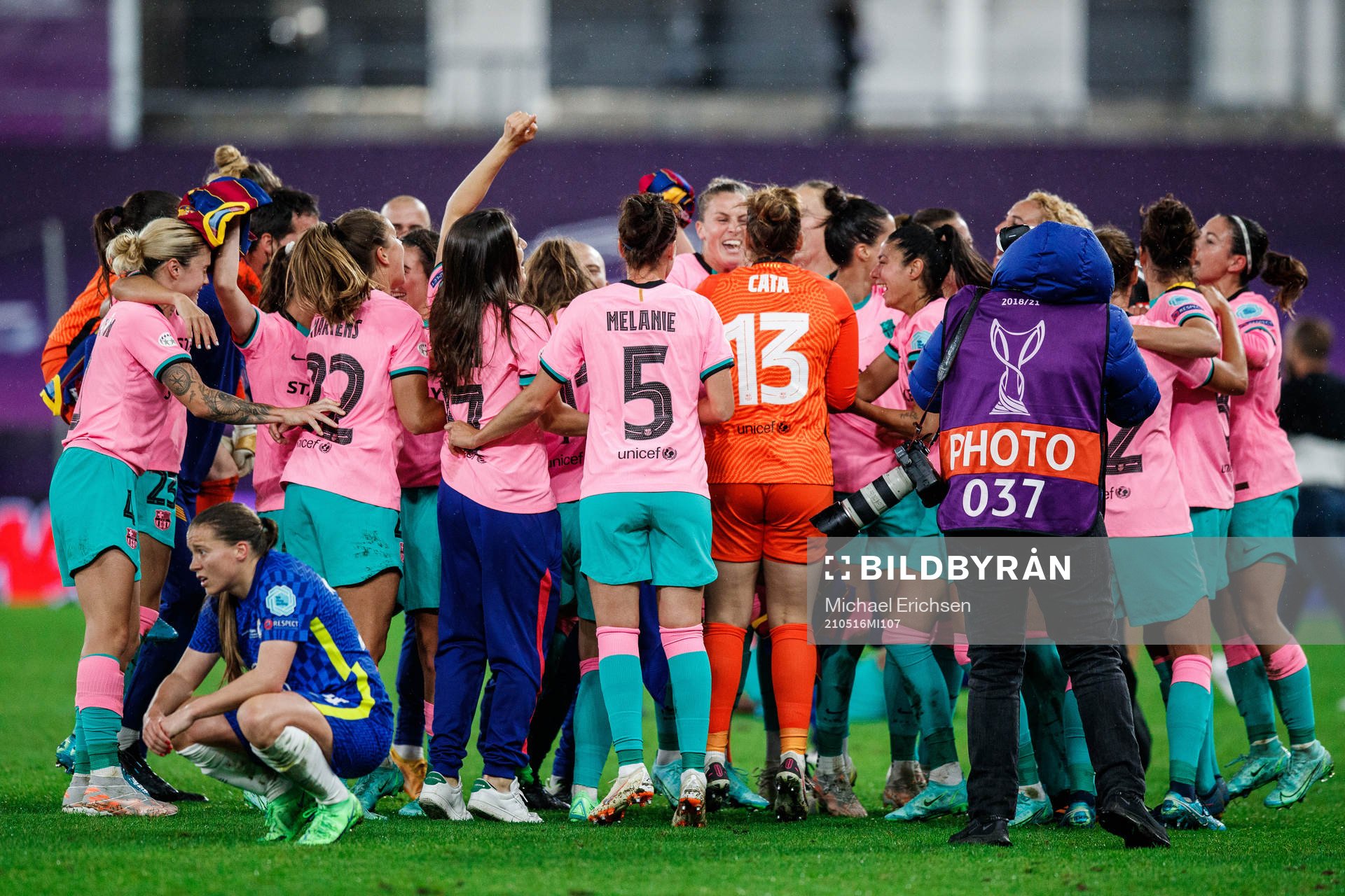 Players of Barcelona celebrate