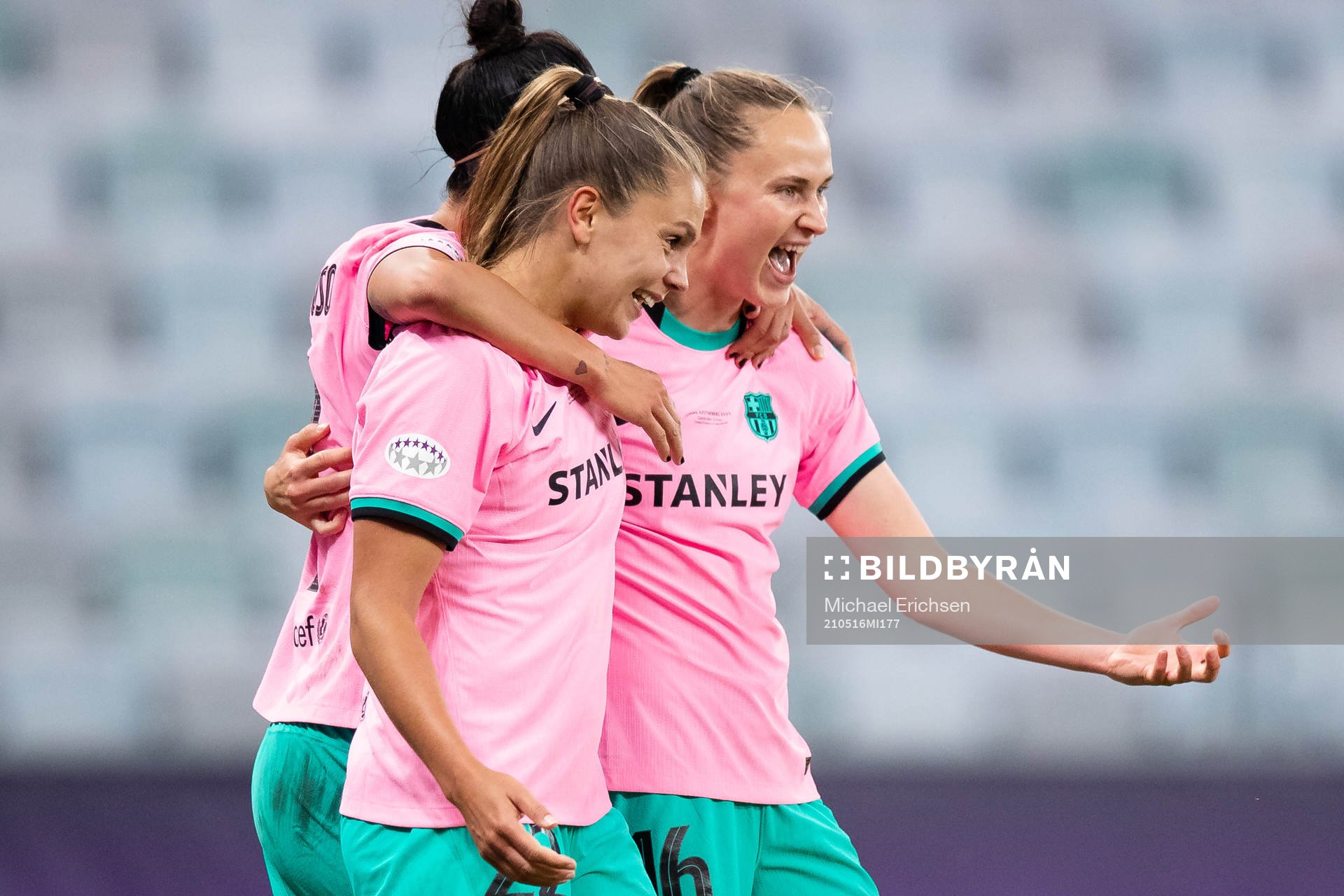 Caroline Graham Hansen of Barcelona celebrates scoring 0-4