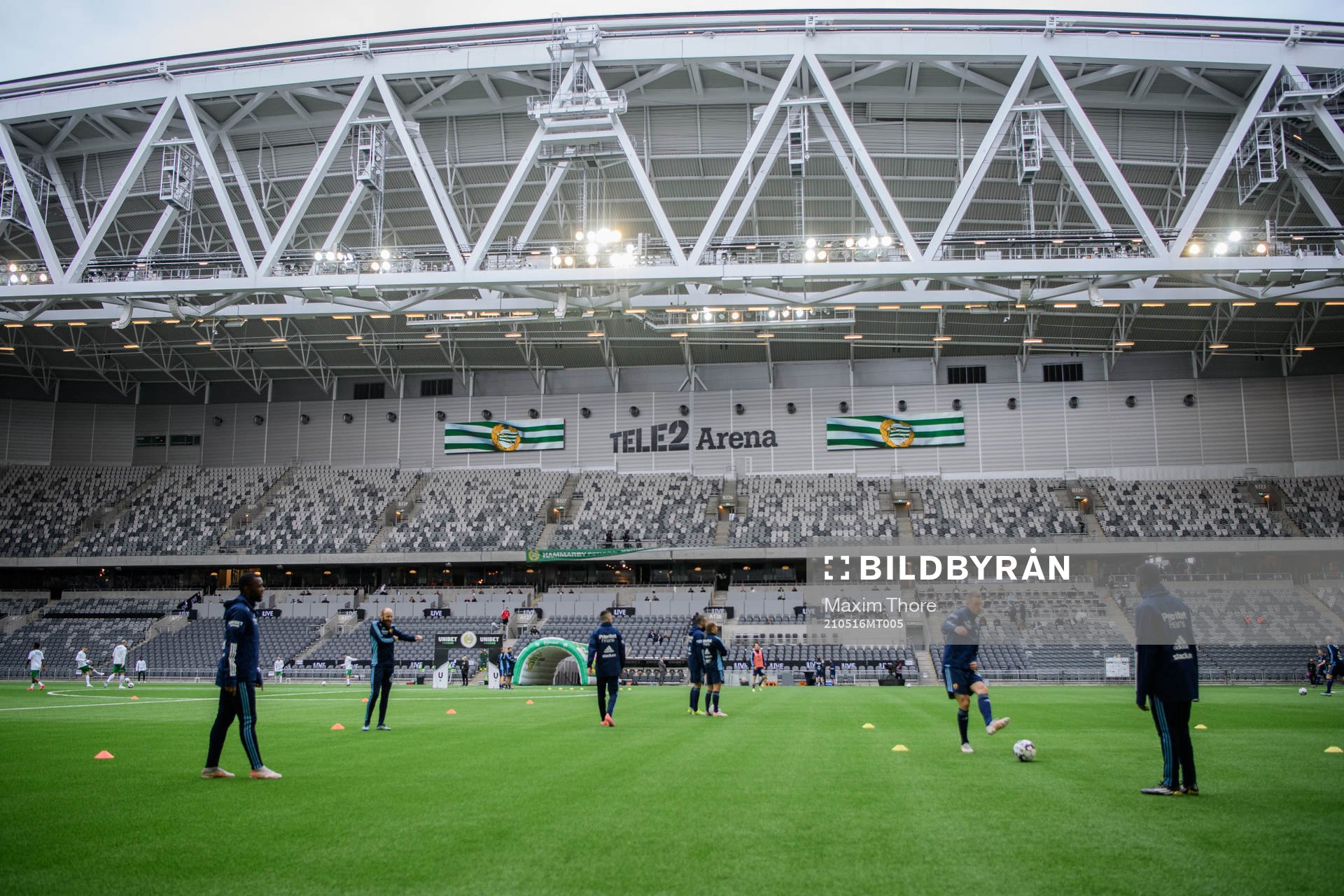Djurgårdens spelare värmer upp