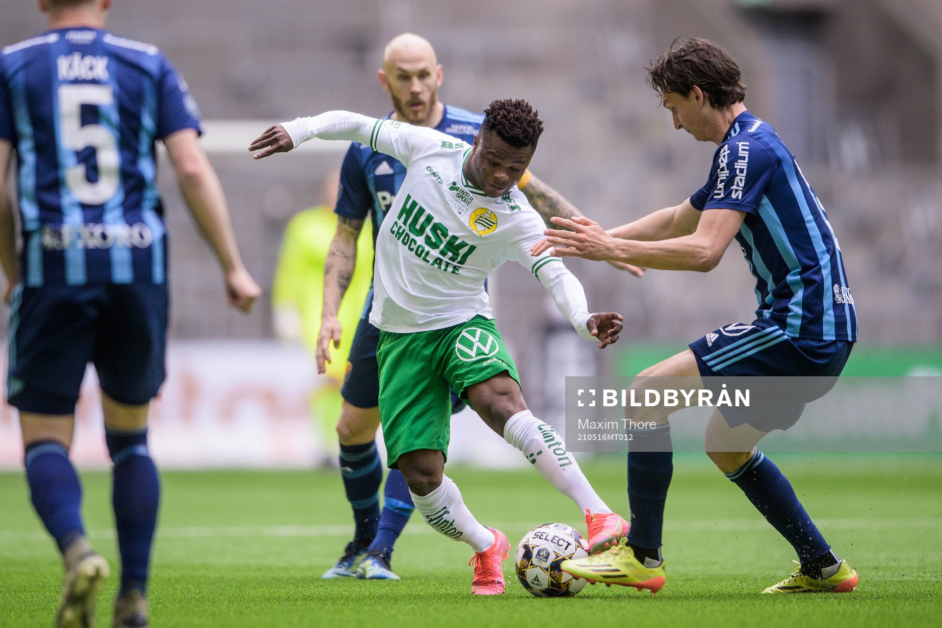 Hammarbys Akinkunmi Amoo och Djurgårdens Hjalmar Ekdal