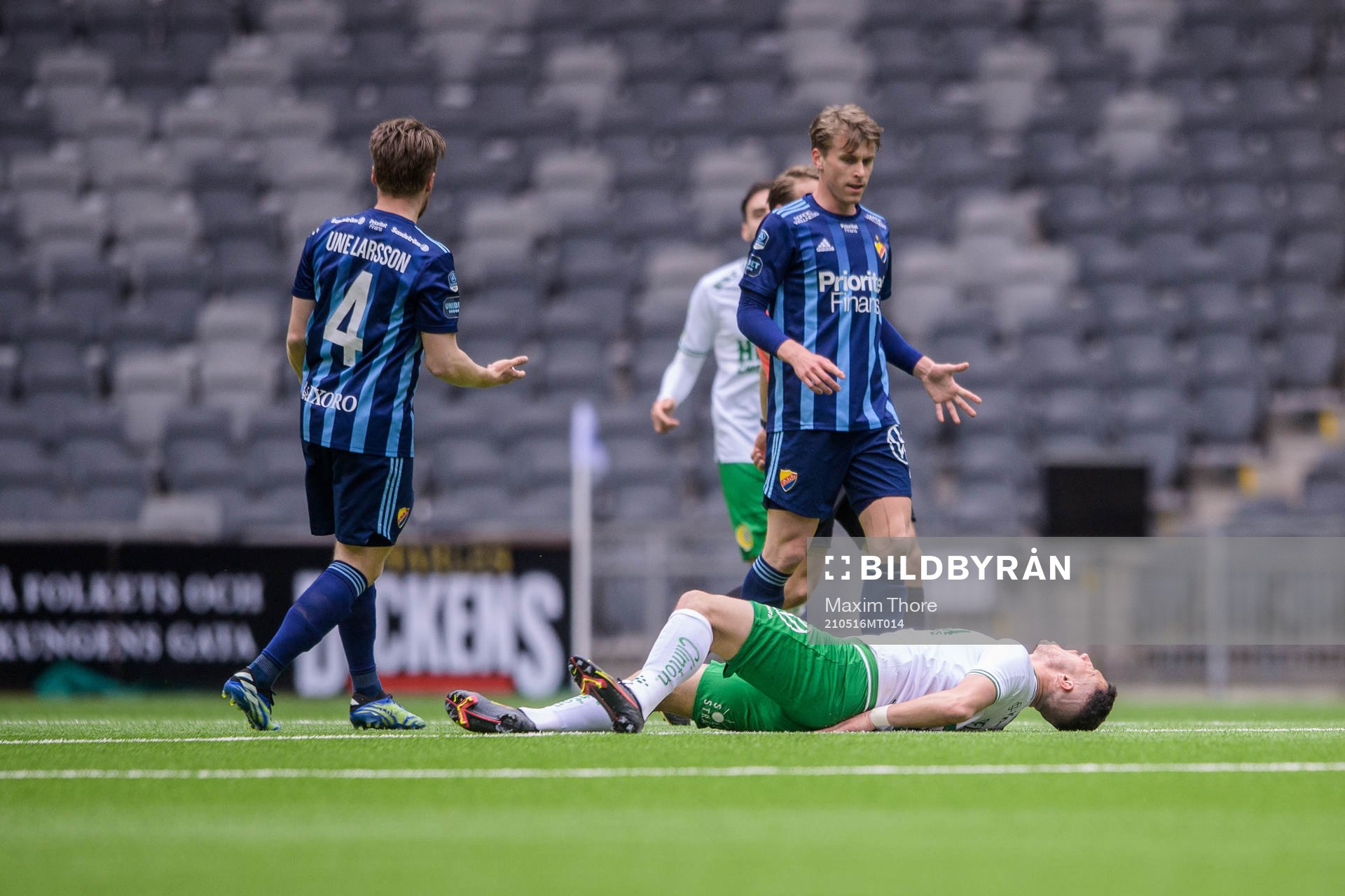 Hammarbys Astrit Selmani har ont