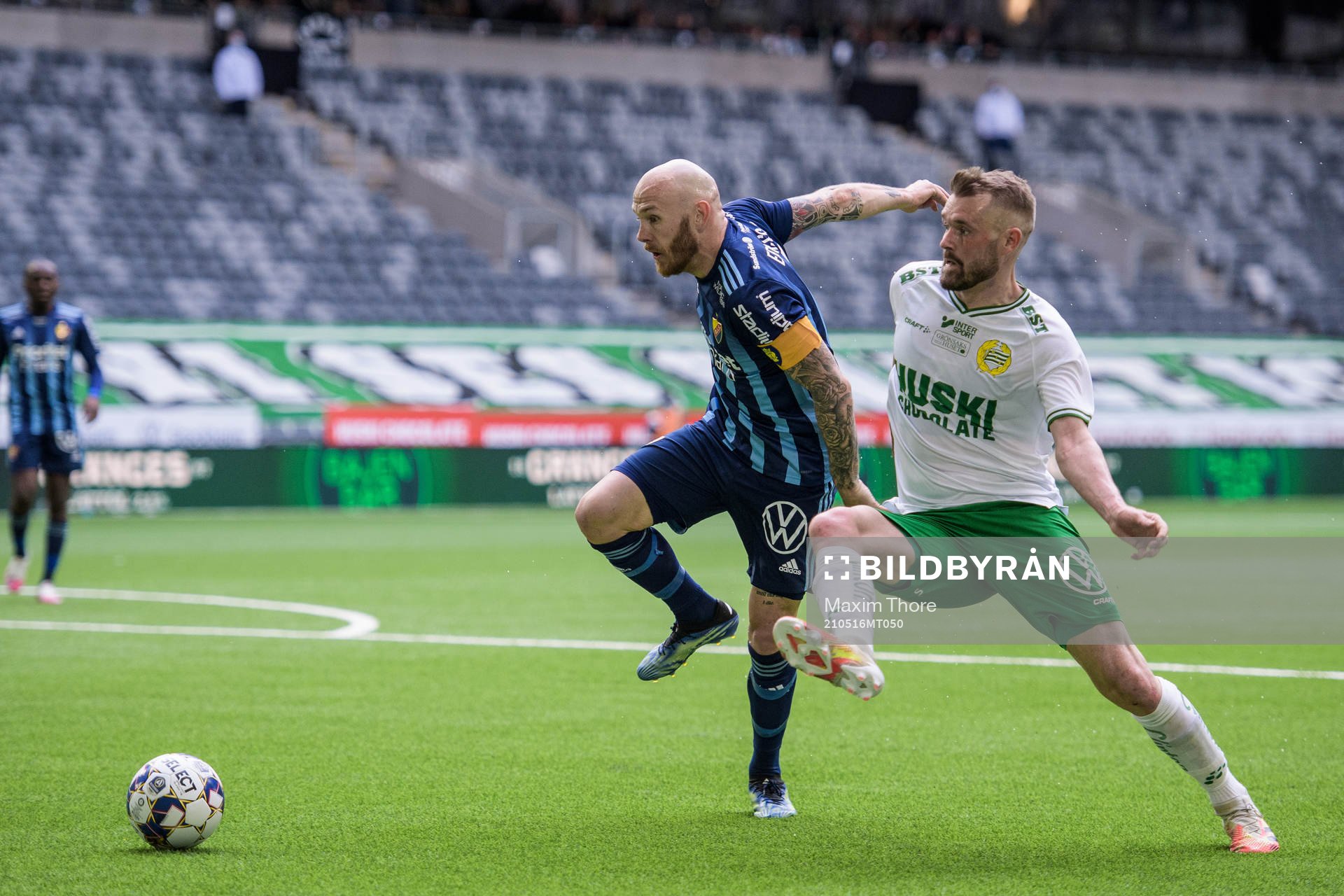 Djurgårdens Magnus Eriksson och Hammarbys Mads Fenger