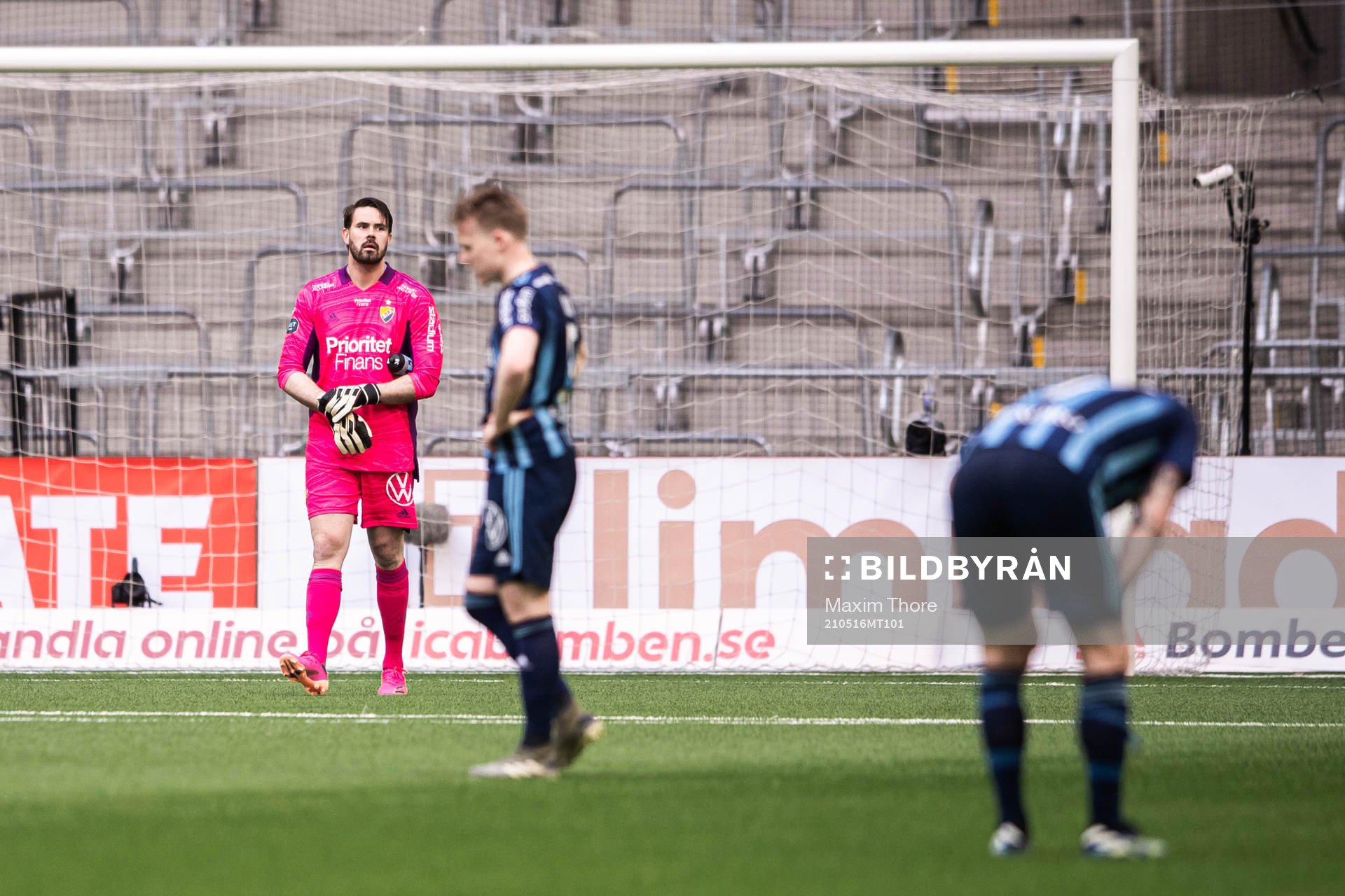 Djurgårdens målvakt Tommi Vaiho deppar