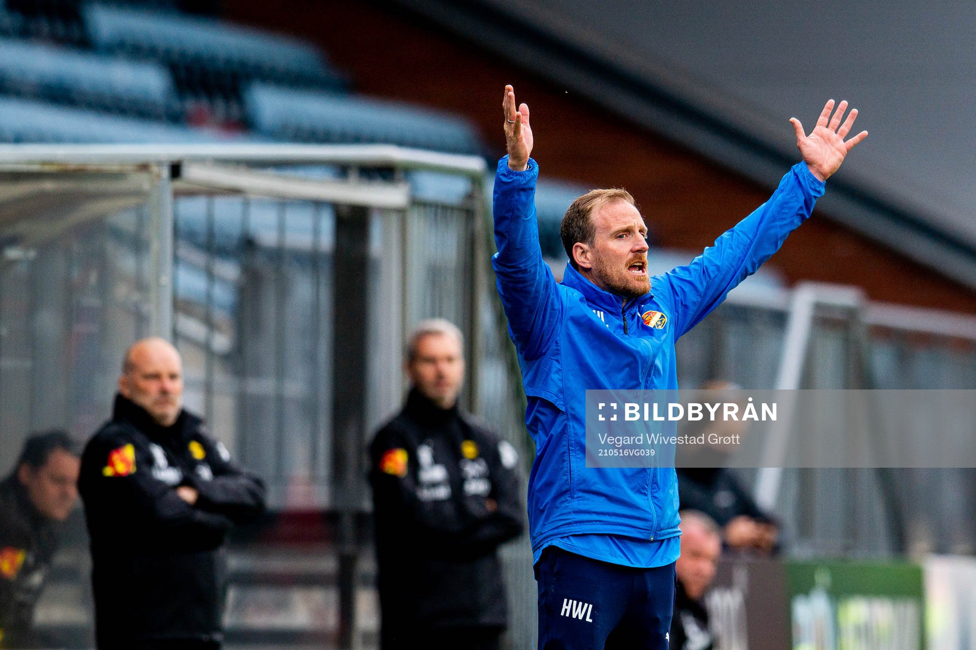 Håkon Wibe-Lund, head coach of Strømsgodset, reacts