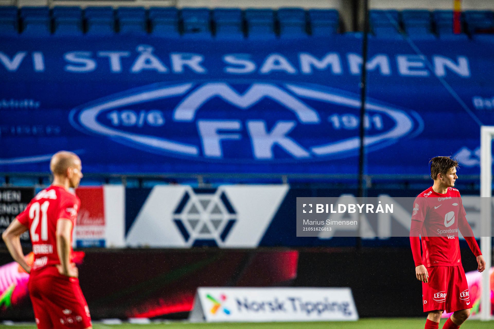 Ruben Kristiansen and David Møller Wolfe of Brann looks