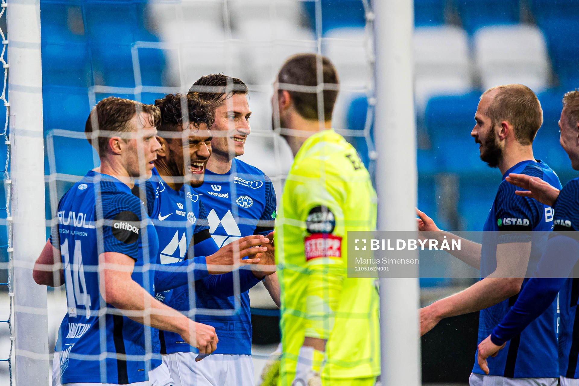 Ohikhuaeme Anthony Omoijuanfo of Molde celebrates