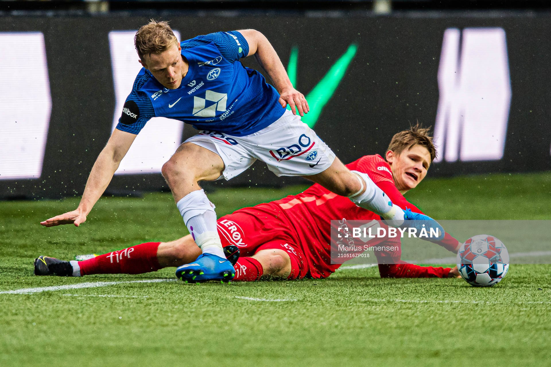 Erling Knudtzon of Molde and David Møller Wolfe of Brann