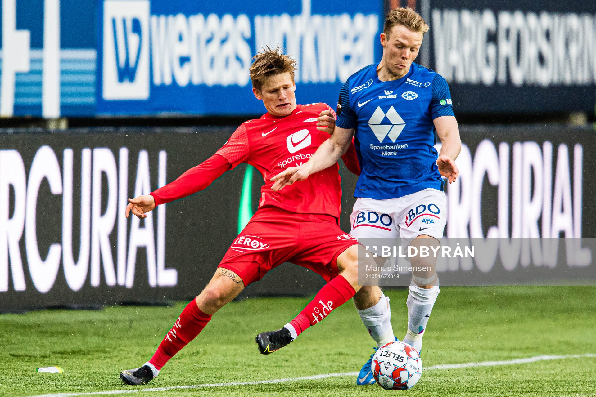 Erling Knudtzon of Molde and David Møller Wolfe of Brann