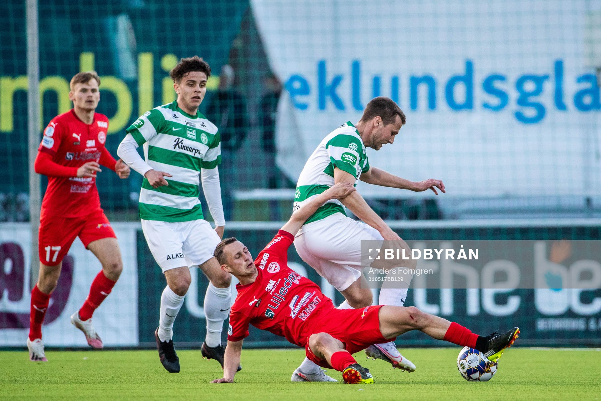 Värnamos Joel Craig Stevens och Västerås Jonas Hellgren