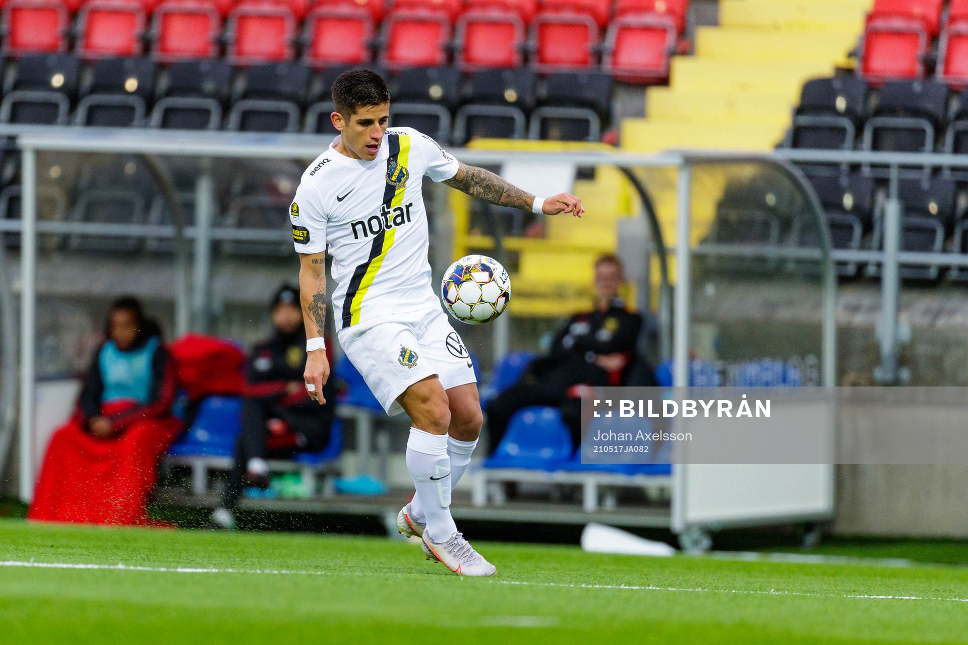 s Nicolas Stefanelli