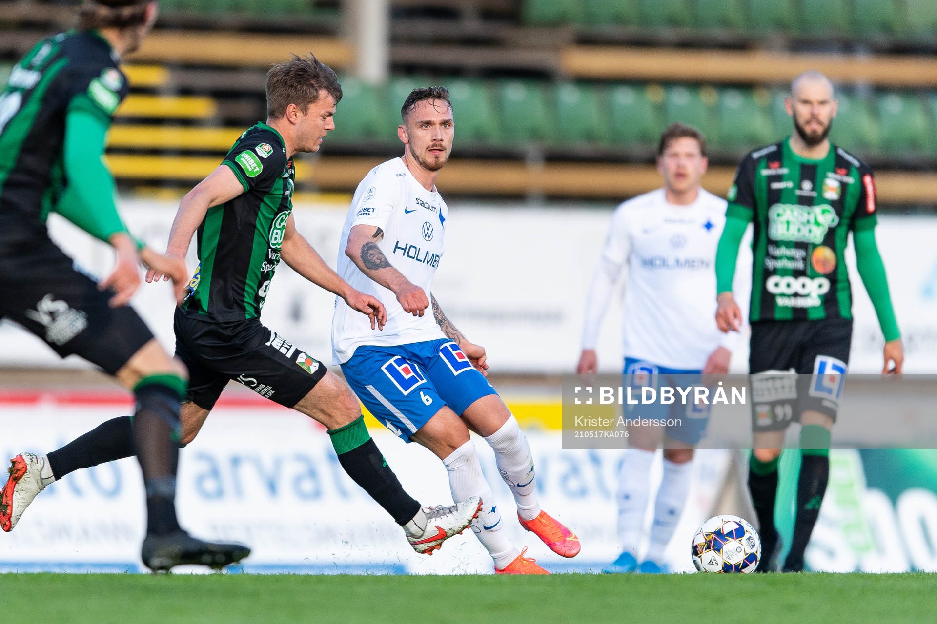Varbergs Albin Winbo och IFK Norrköpings Linus Wahlqvist