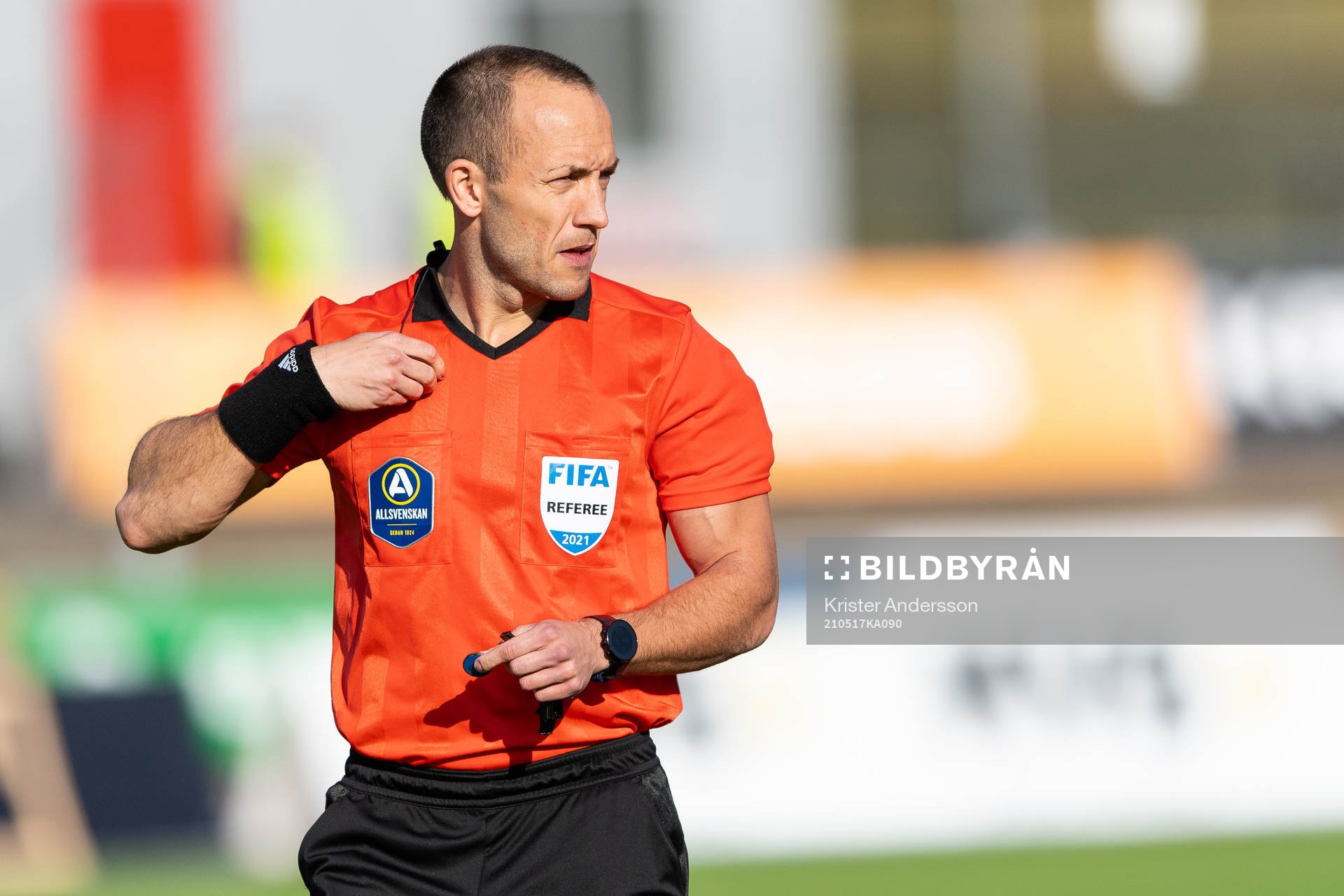 Domare Kaspar Sjöberg  fotbollsmatchen i Allsvenskan
