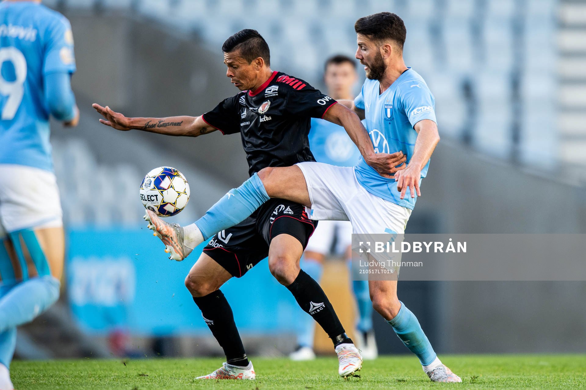 Kalmars Romario Pereira Sipiao och Malmö FFs Erdal Rakip