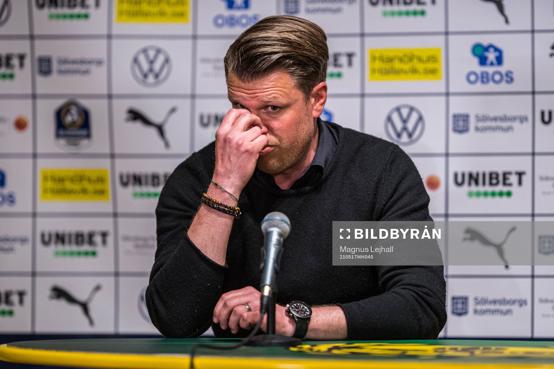 Mjällbys tränare Christian Järdler under presskonferensen efter fotbollsmatchen i Allsvenskan mellan Mjällby och Häcken den 17 maj 2021 i Hällevik. 