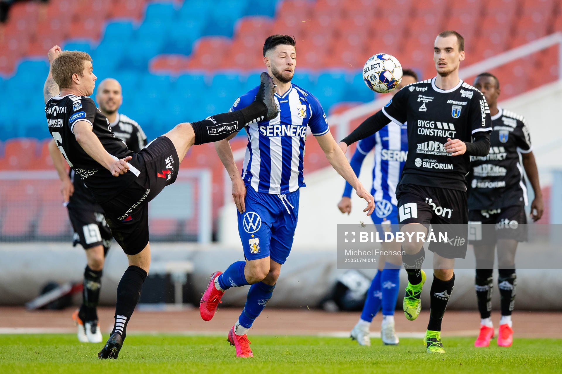 Sirius Marcus Mathisen och IFK Göteborgs Kevin Yakob